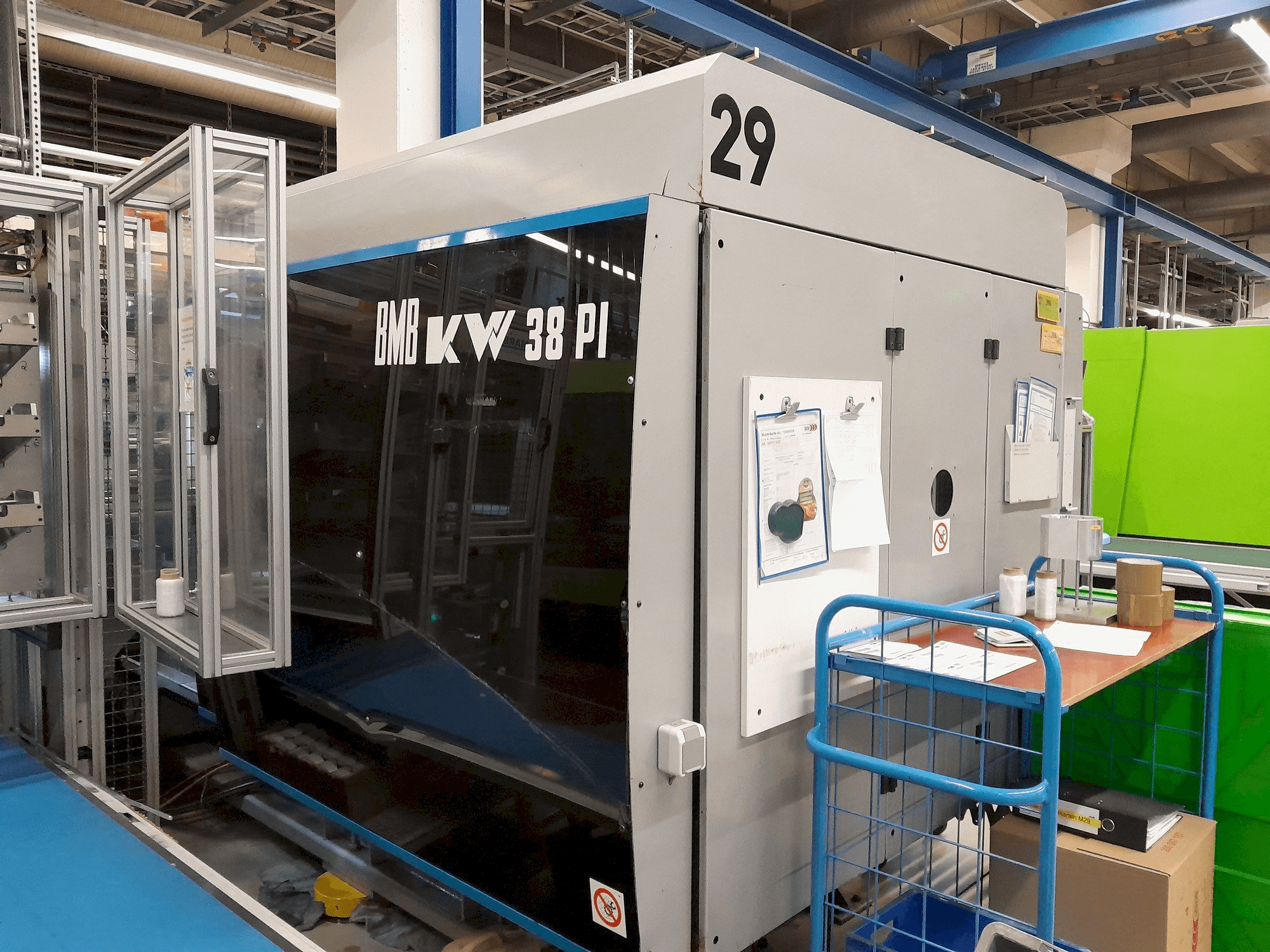 Koneen BMB KW 38 PI/1300 etunäkymä