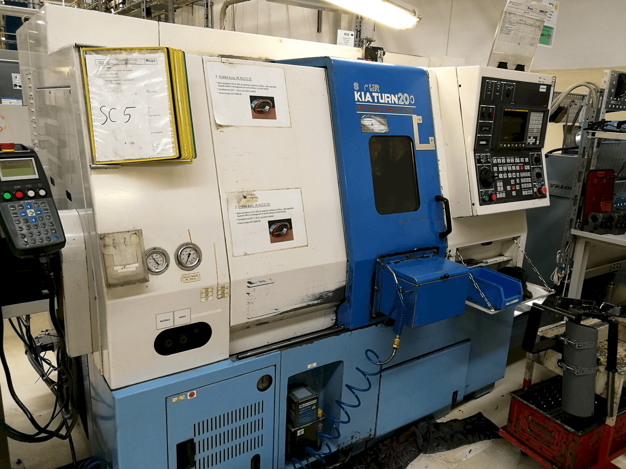 Koneen Kia Super Kia Turn 200 etunäkymä