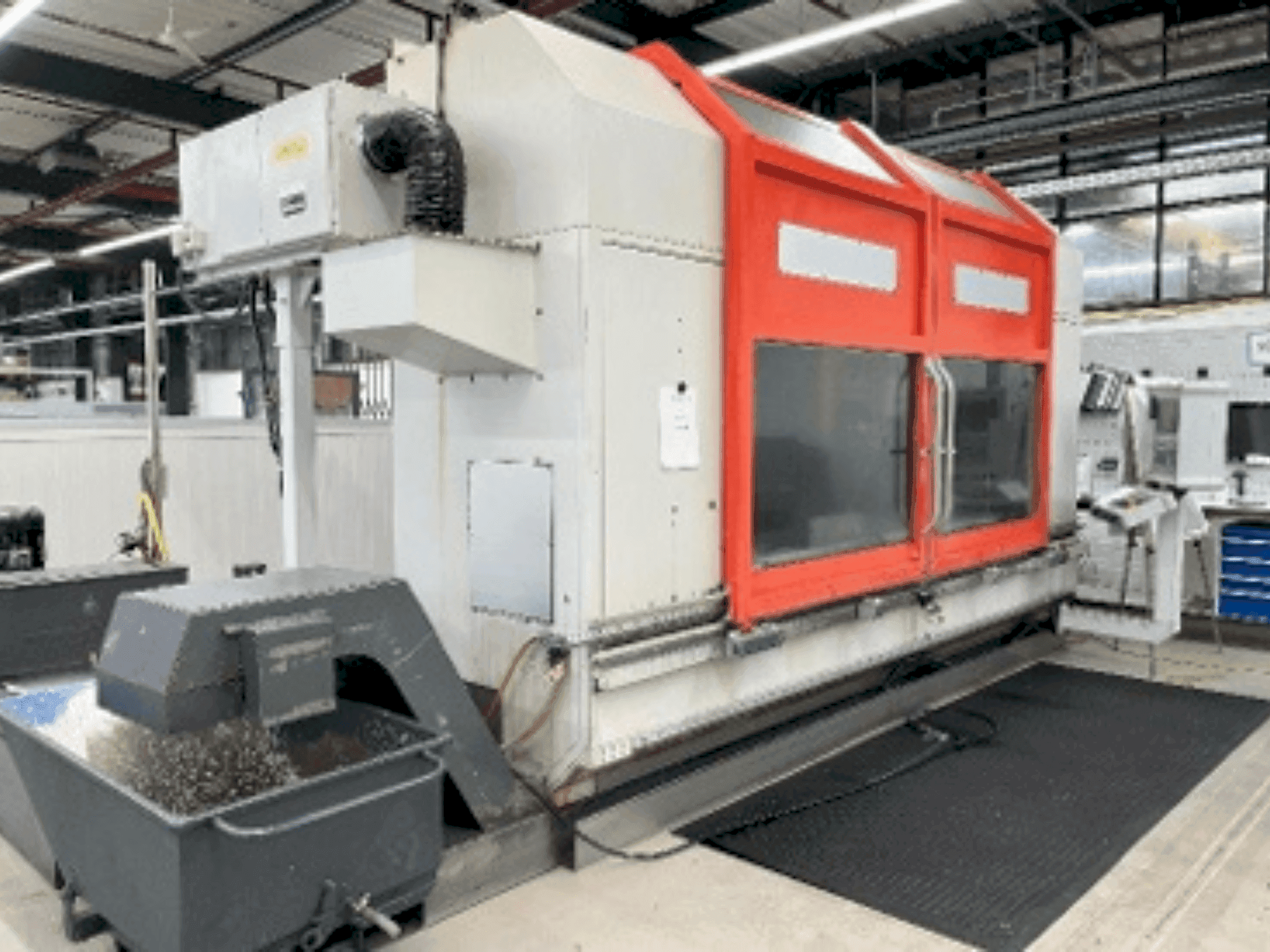 Koneen Matec 30L etunäkymä