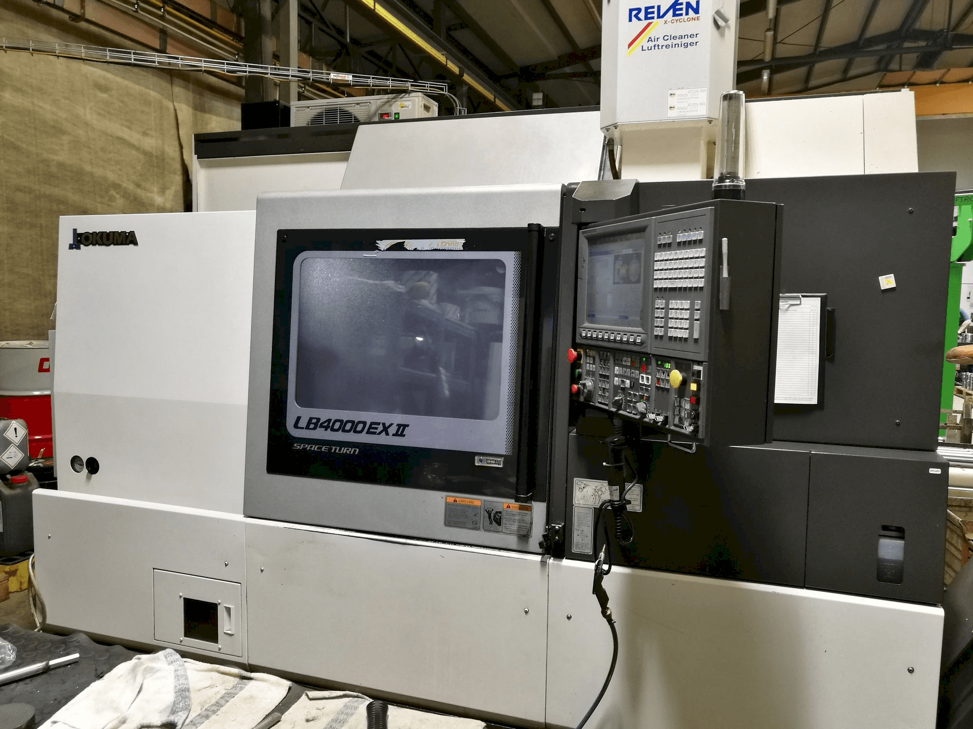 Koneen Okuma LB 4000 EX II MY 750 etunäkymä
