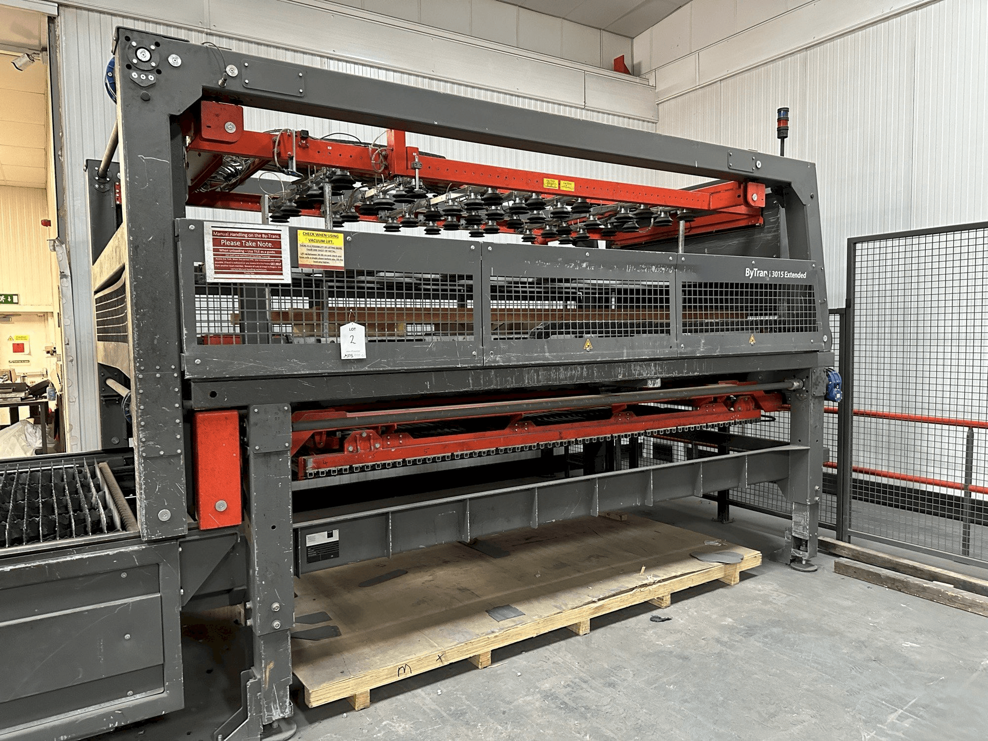 Koneen Bystronic By Trans 3015 Extended Automatic Loading etunäkymä
