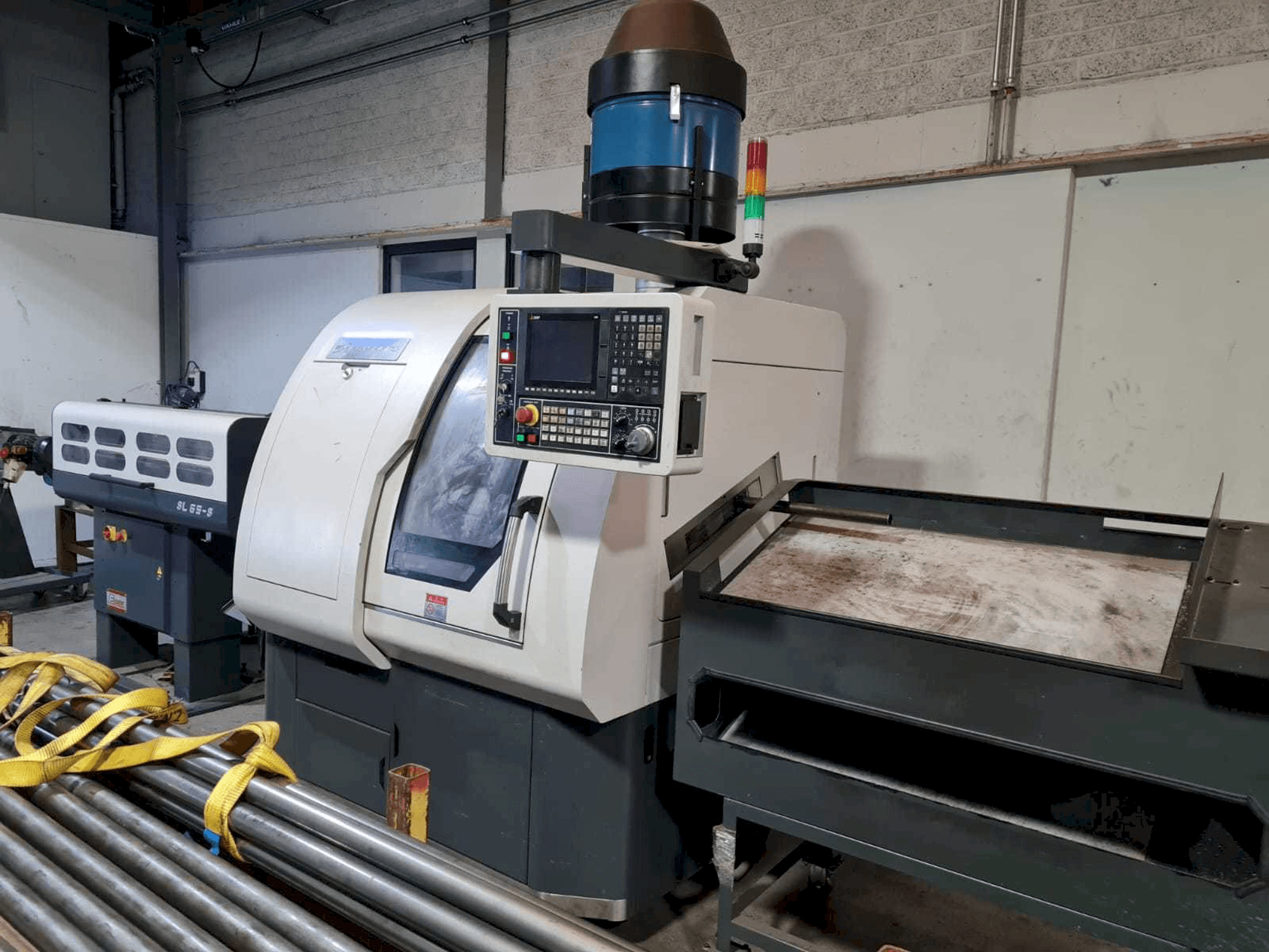 Koneen Ray Feng RC32 etunäkymä