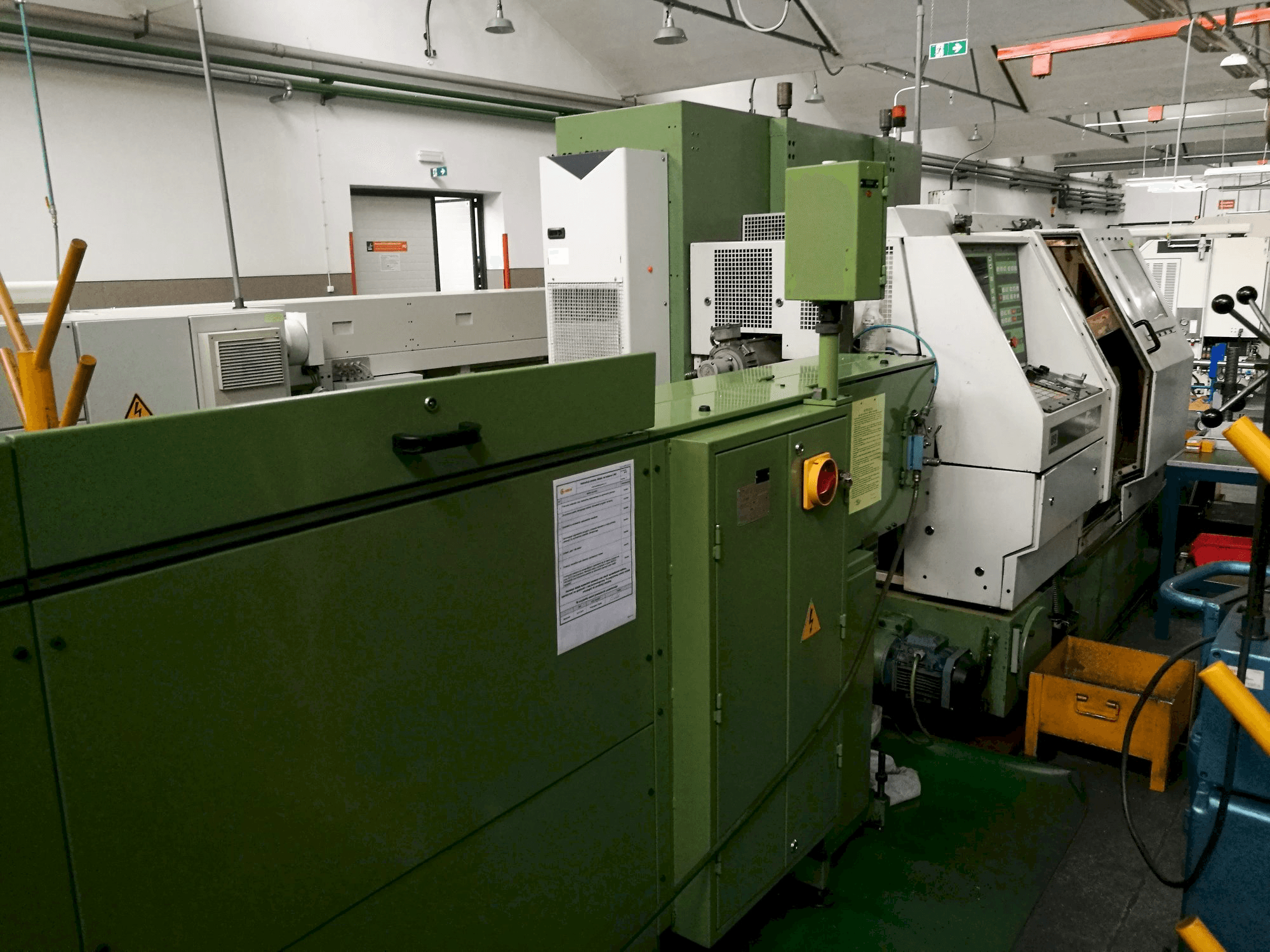 Koneen TRAUB TNS 30/42 D etunäkymä