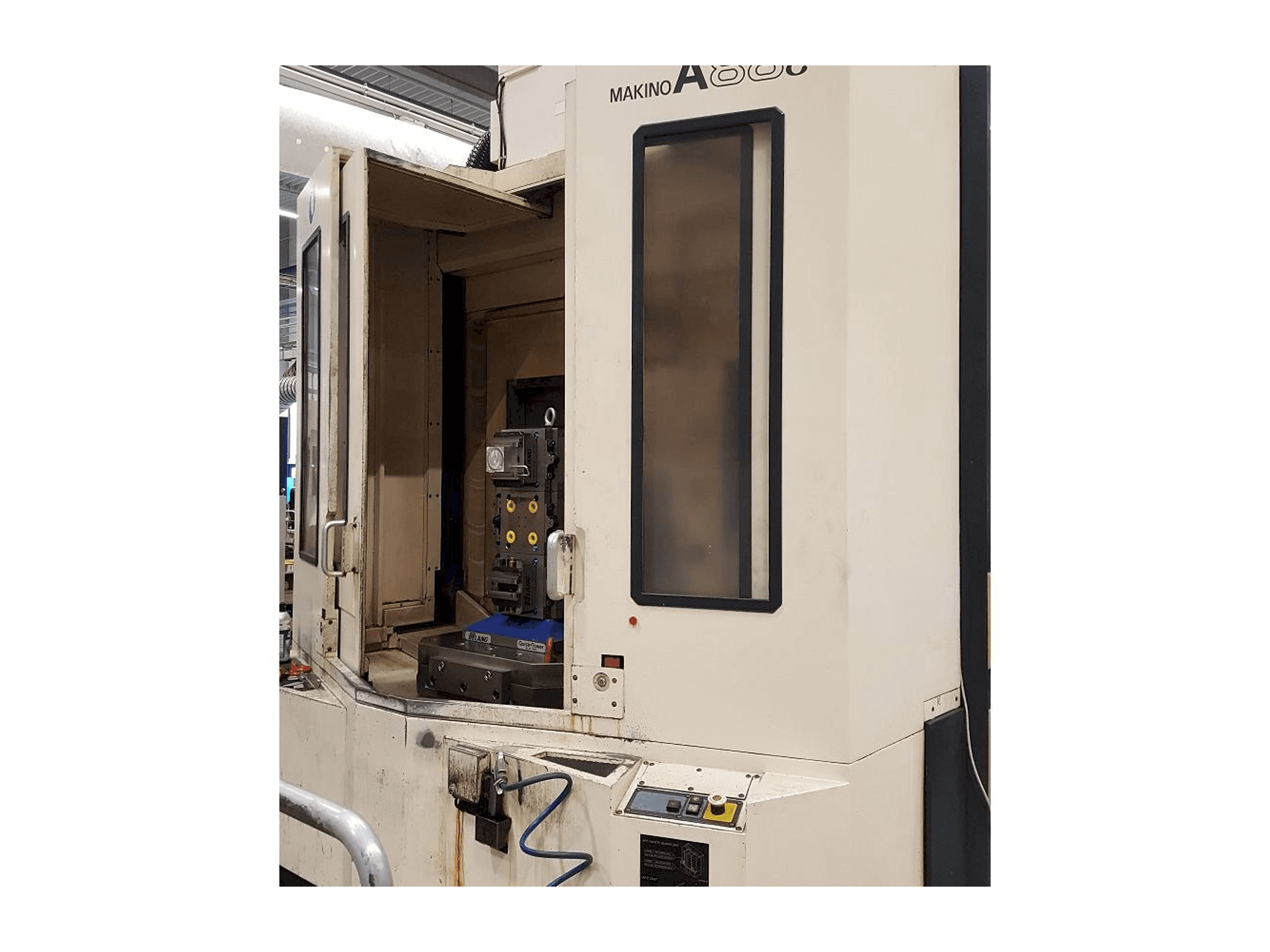 Koneen Makino A88E etunäkymä