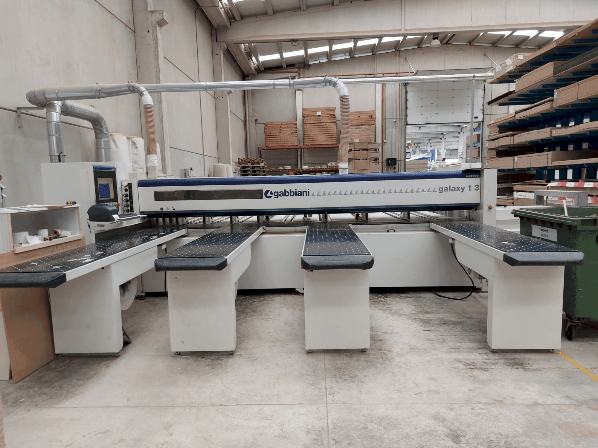 Koneen SCM Gabbiani Galaxy T3 110A etunäkymä