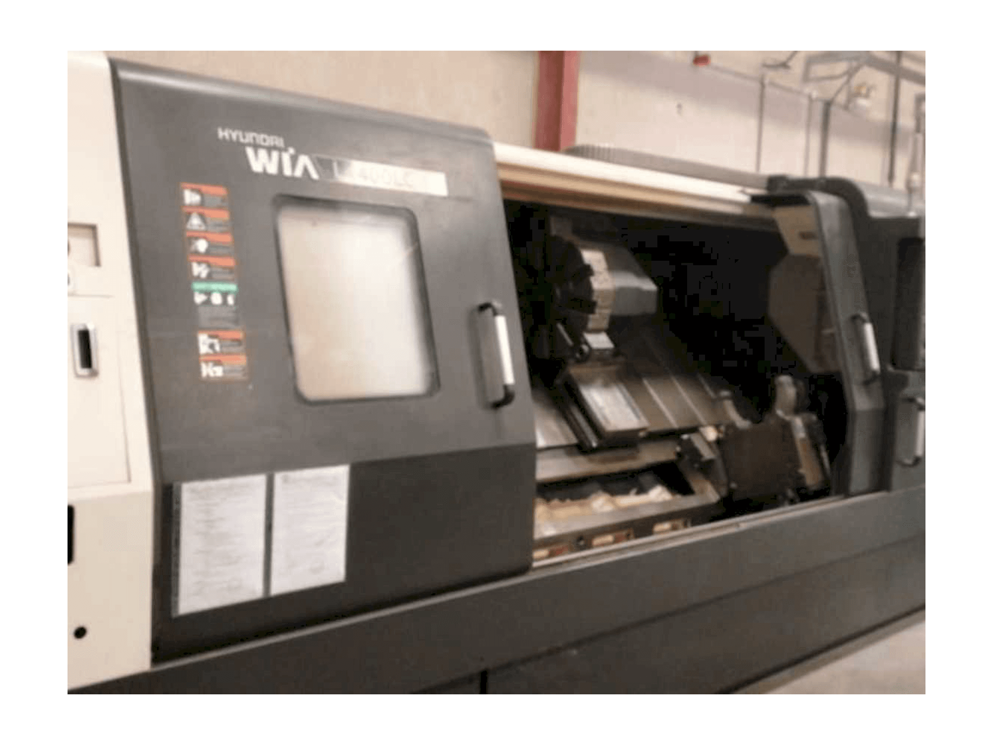 Koneen Hyundai Wia L400LC etunäkymä