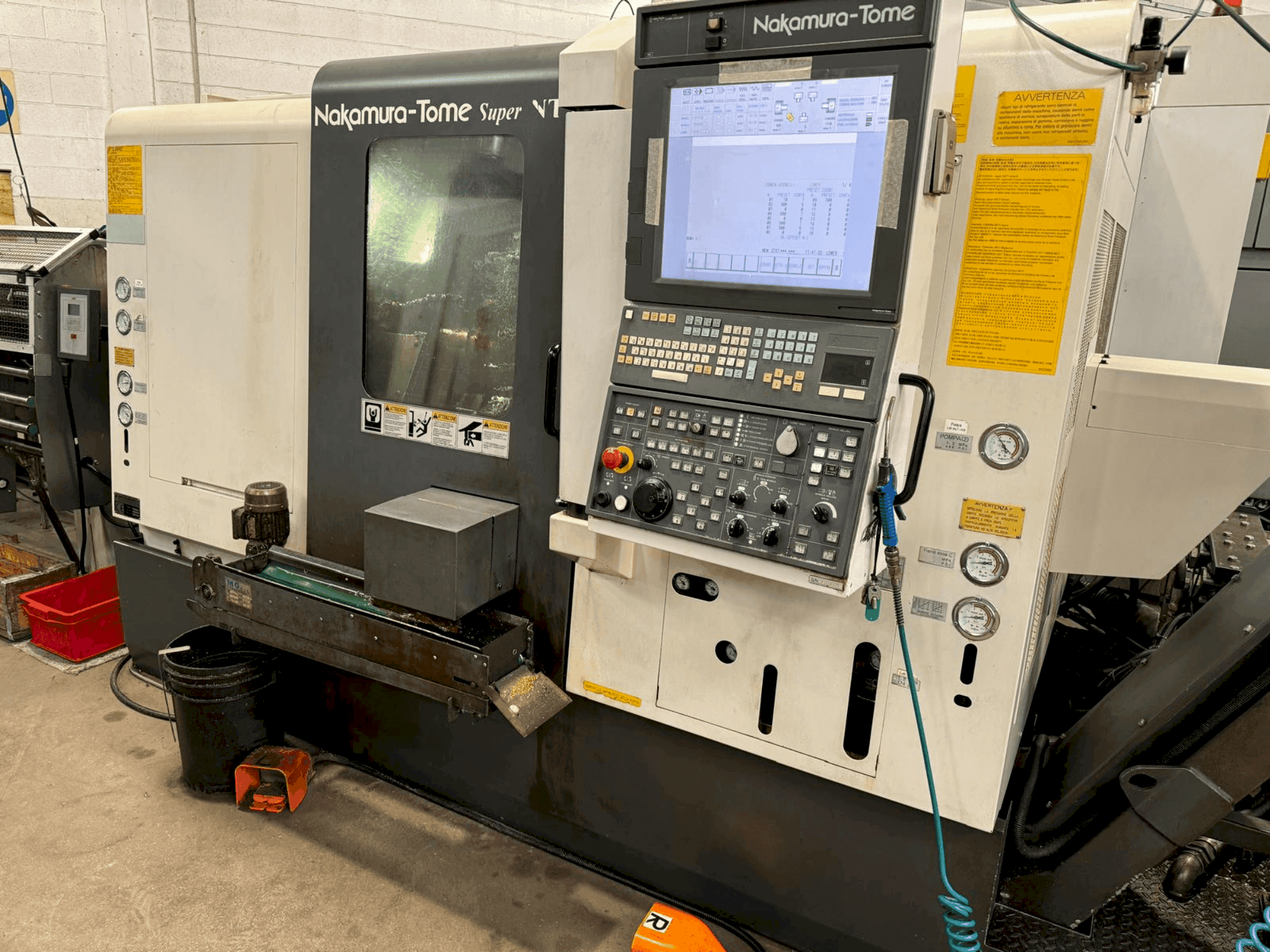 Koneen NAKAMURA Super NTY3-100 etunäkymä