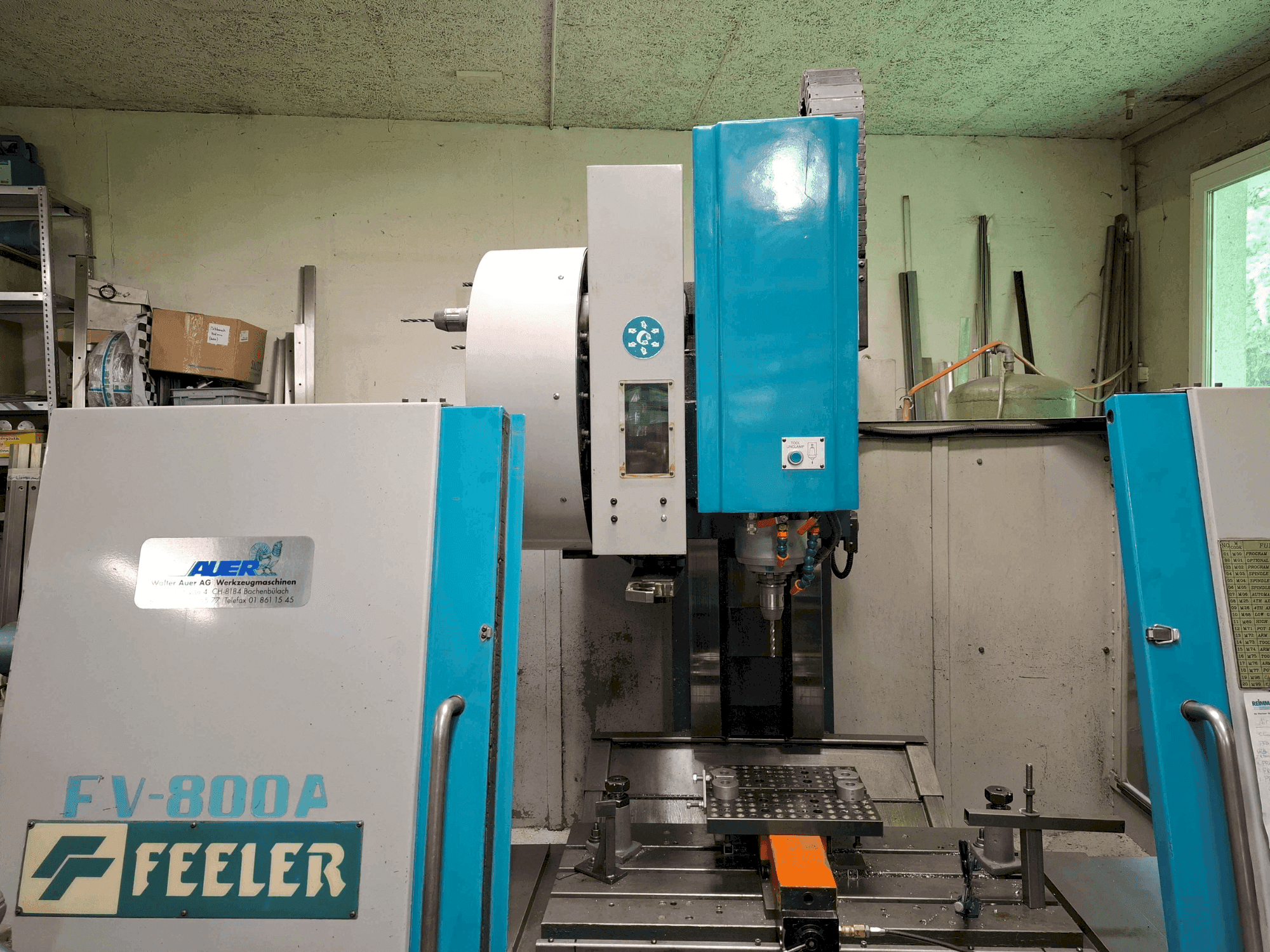 Koneen Feeler FV-800A etunäkymä