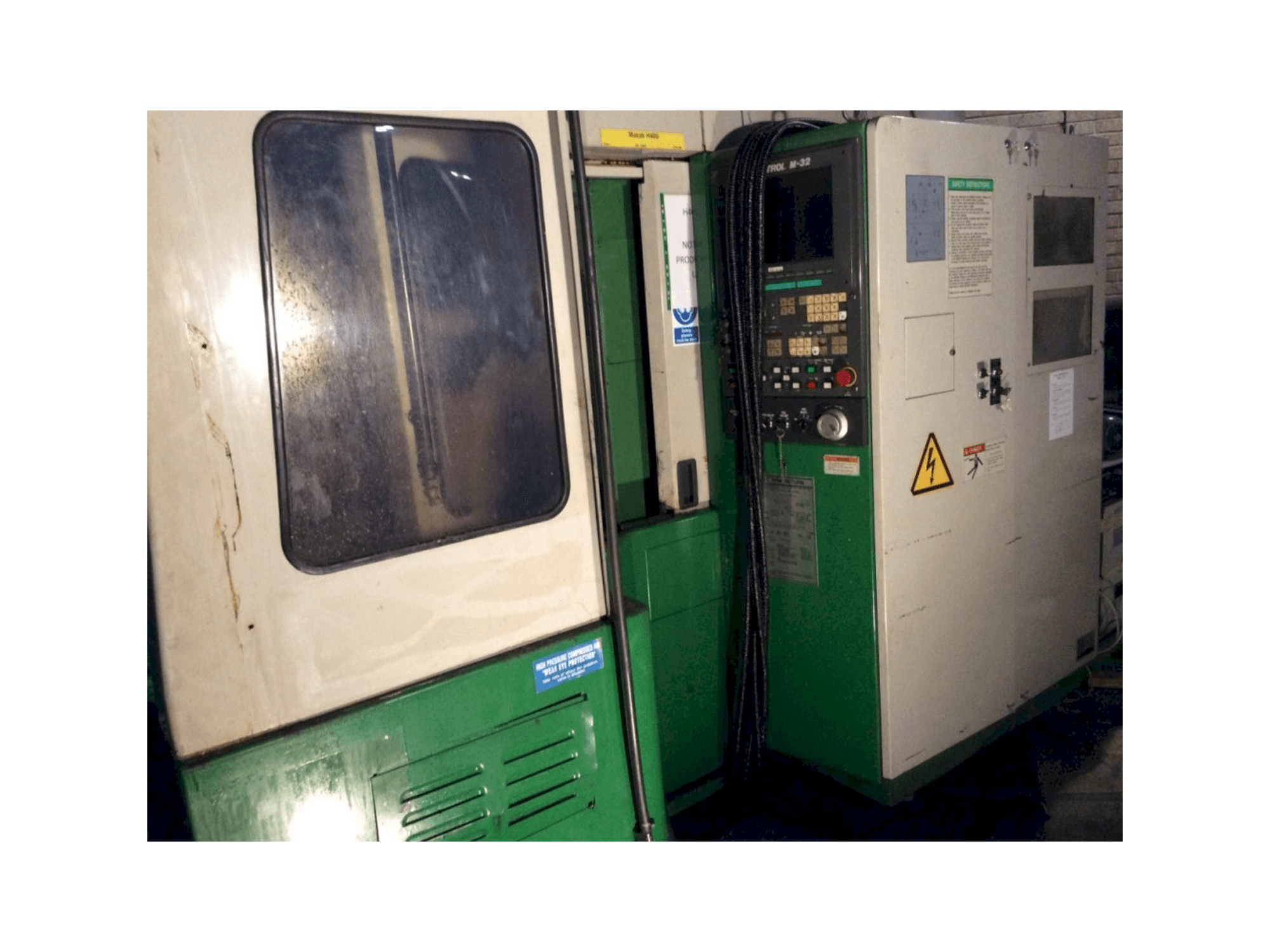 Koneen Mazak Mazatech H400 etunäkymä