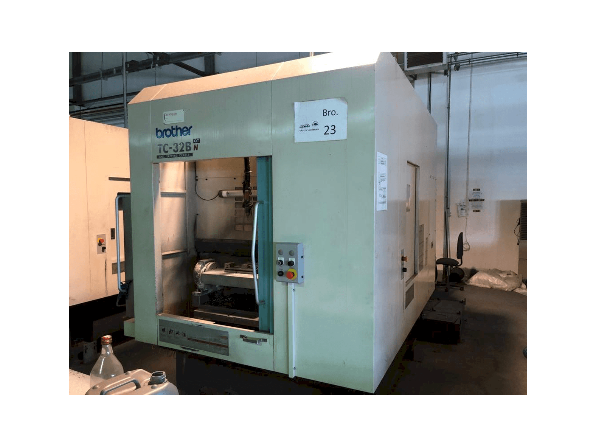 Koneen Brother TC 32B etunäkymä