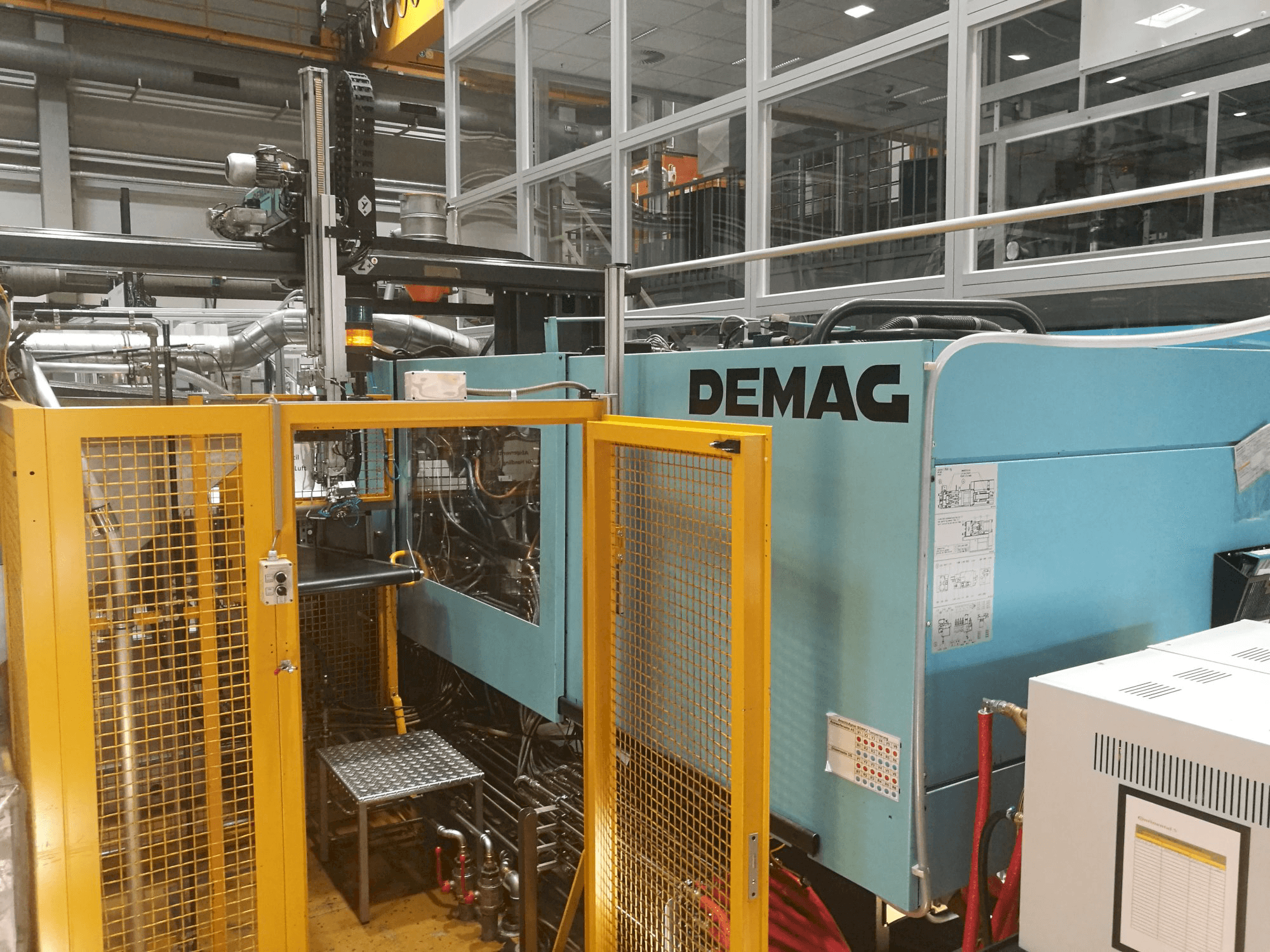 Koneen DEMAG yksityiskohdat Ergotech 330-2300