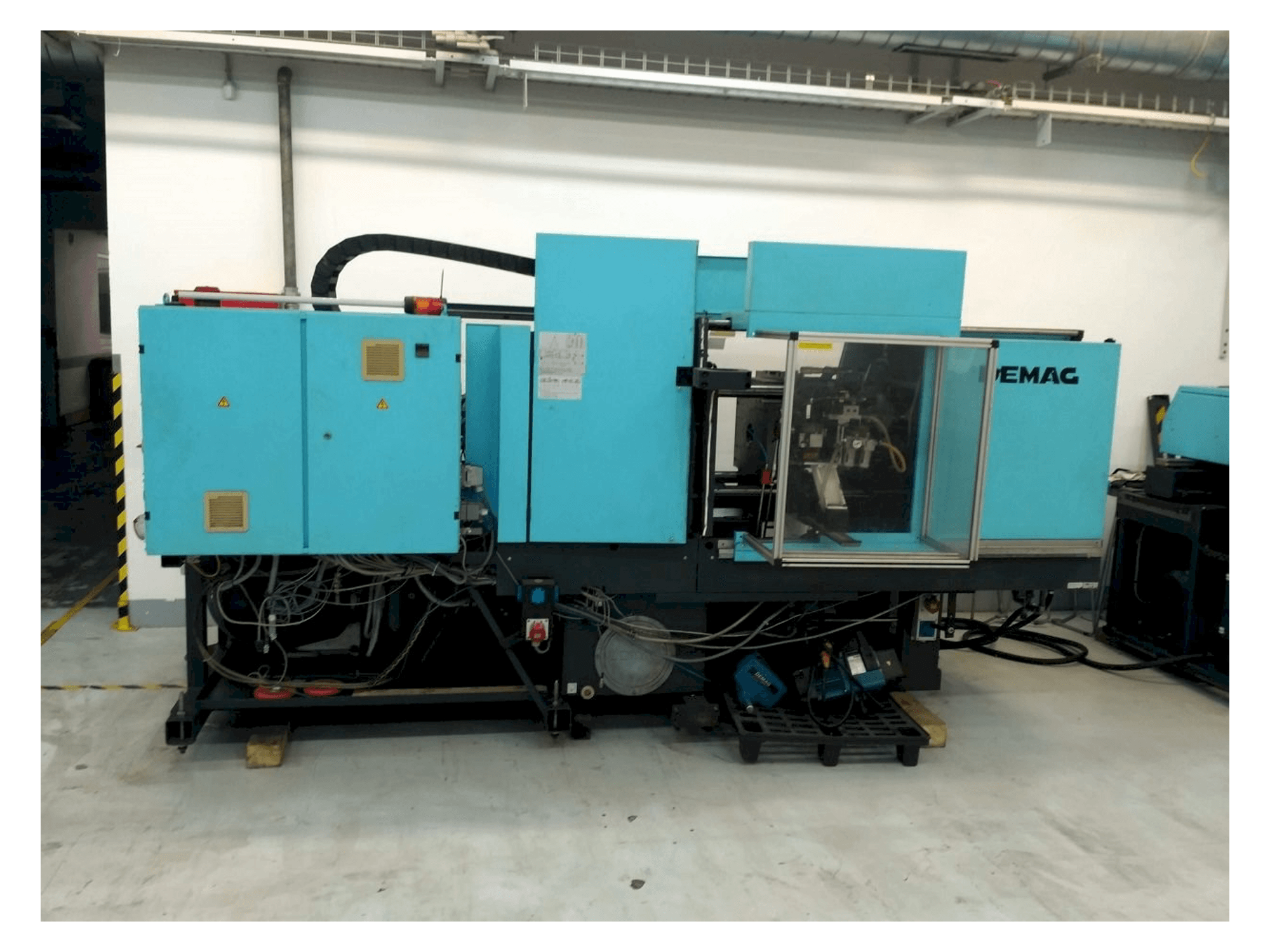 Koneen DEMAG Ergotech Concept 800-200 etunäkymä