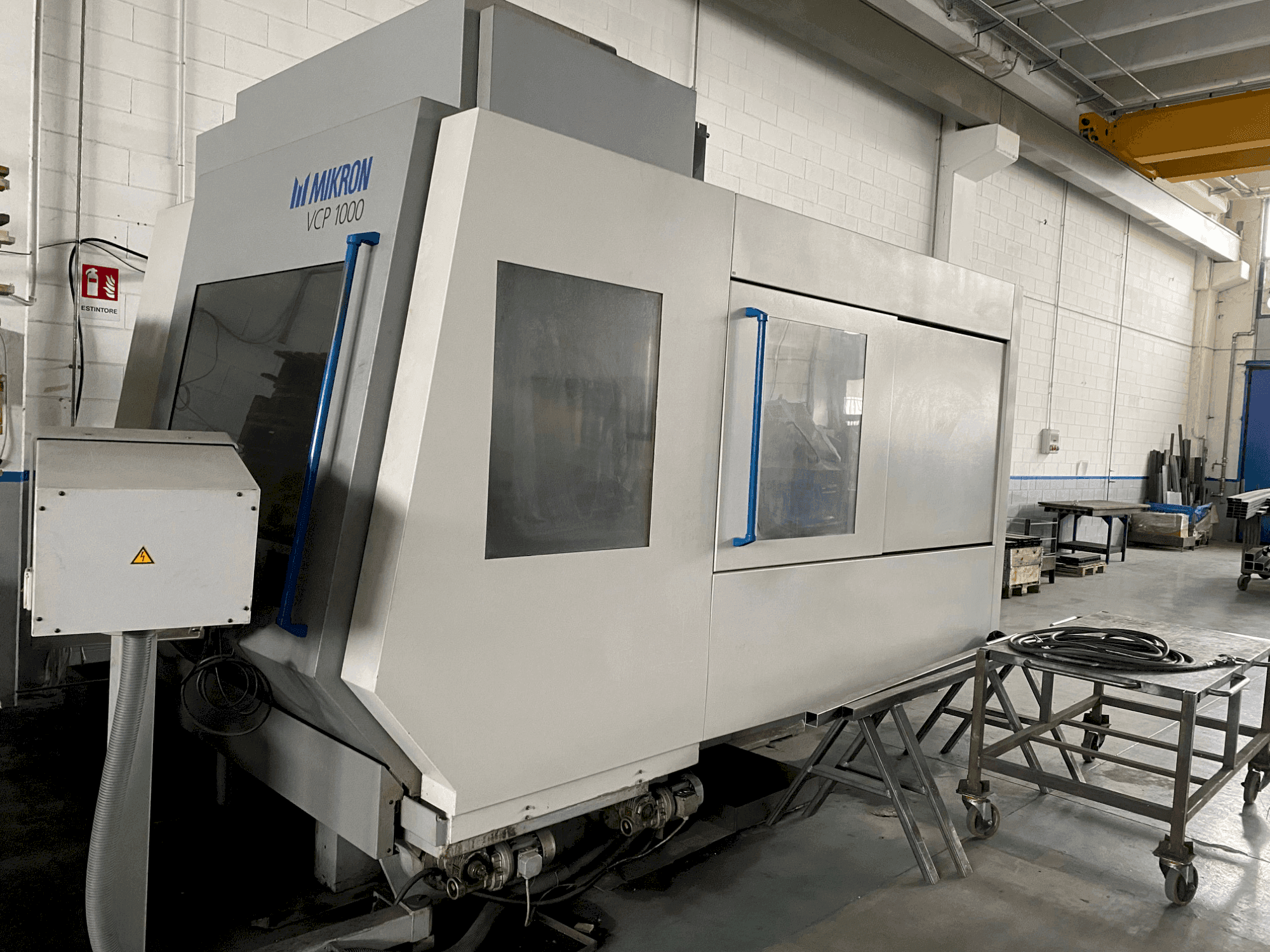 Koneen MIKRON VCP 1000 etunäkymä