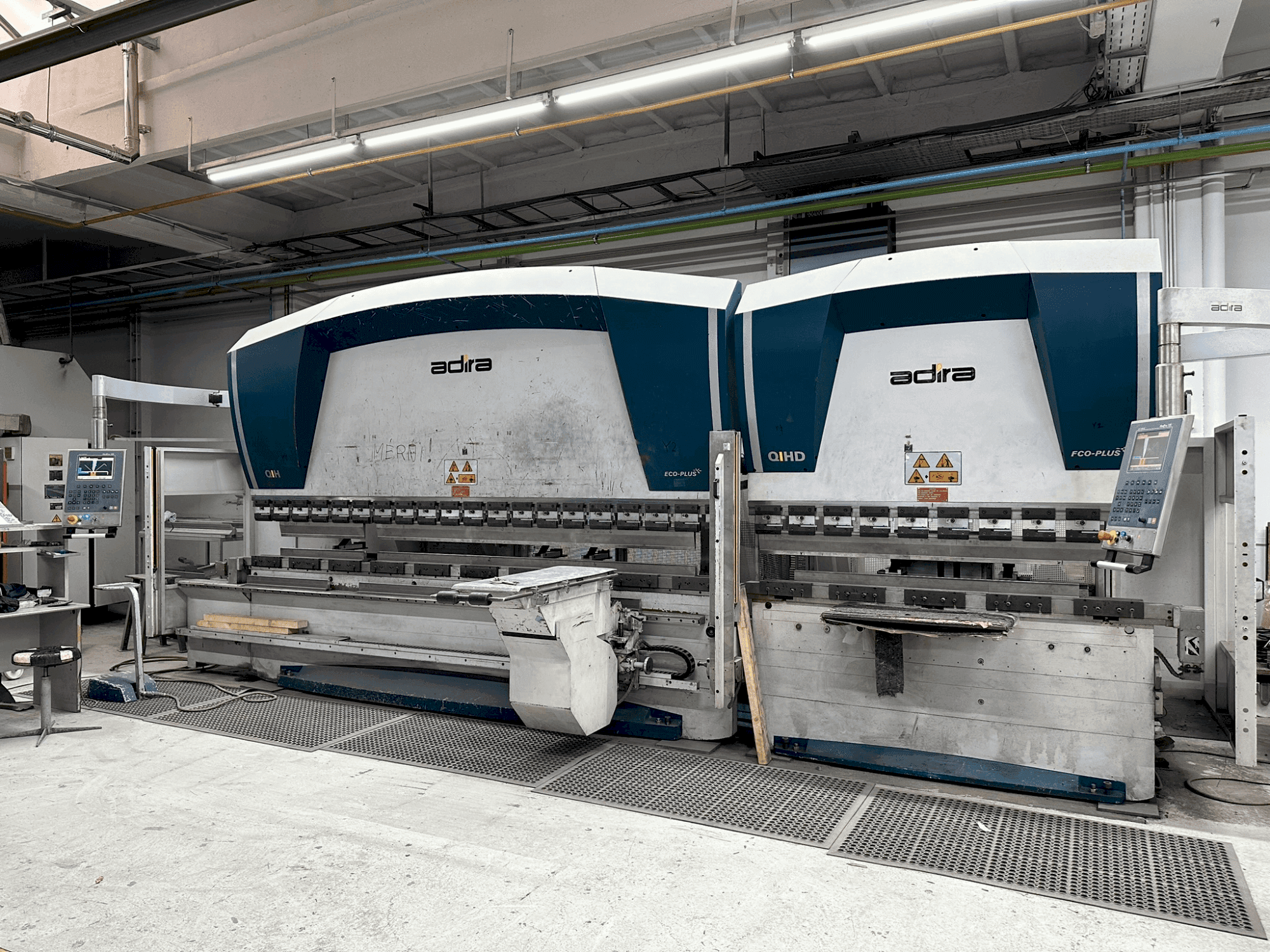 Koneen ADIRA QIHD-5040 + QIHD-5020 etunäkymä