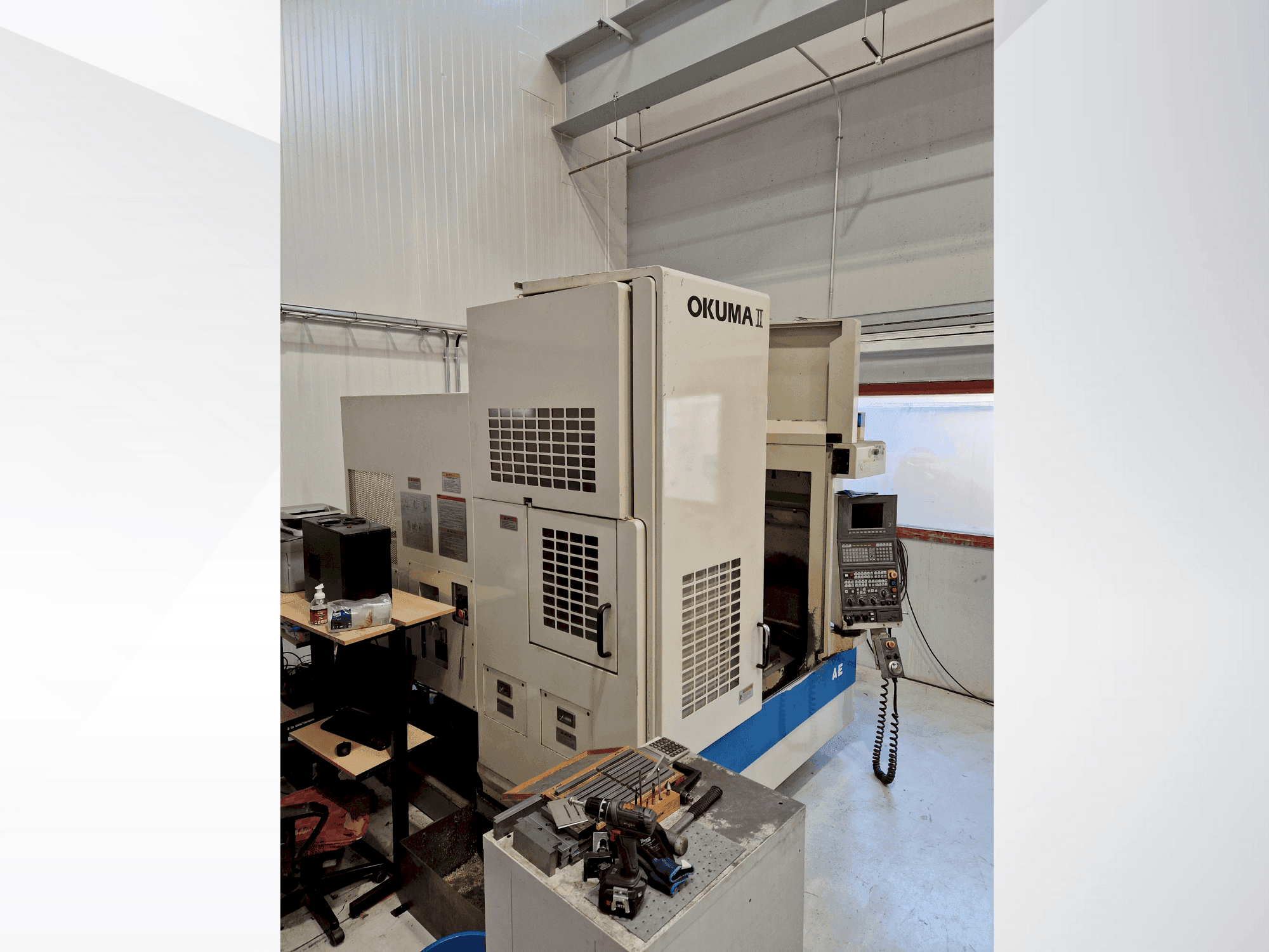 Koneen Okuma MX-45 VAE (1996) etunäkymä