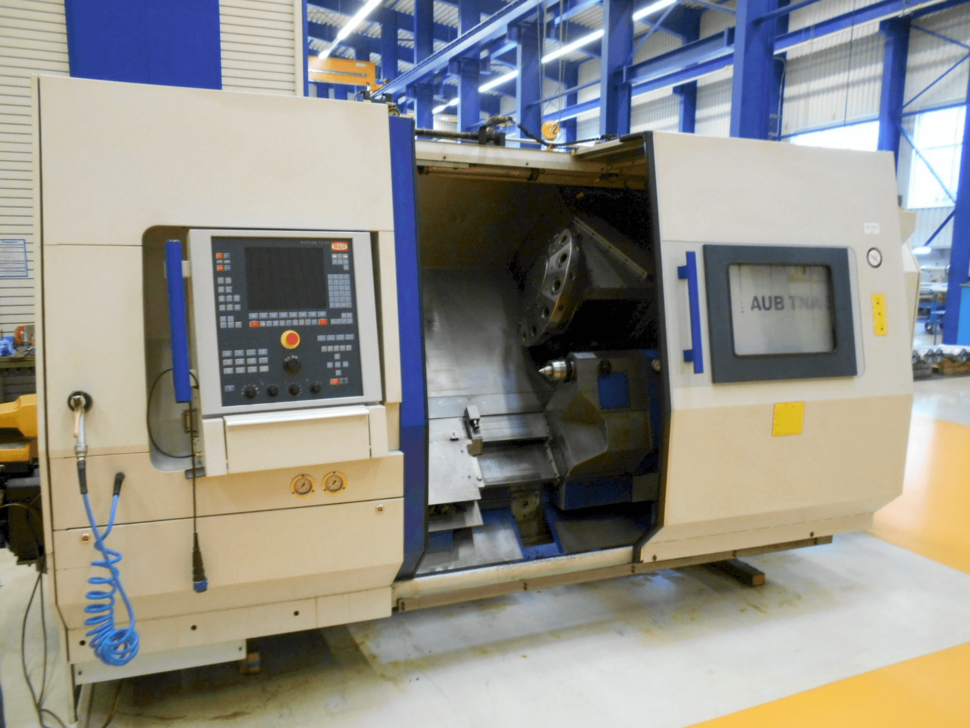 Koneen TRAUB TNA 500 etunäkymä