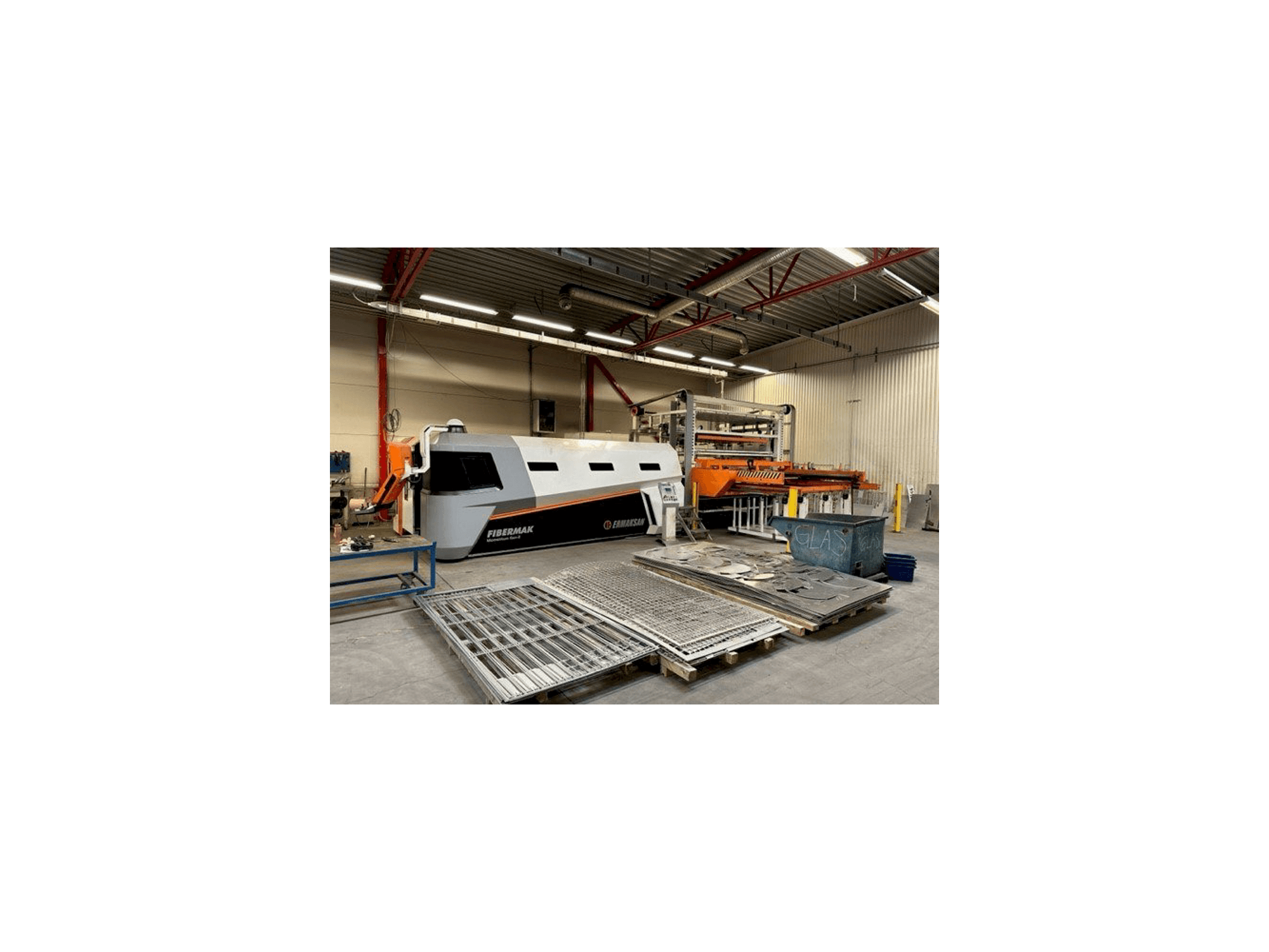 Koneen ERMAKSAN Fibermak 4KW etunäkymä