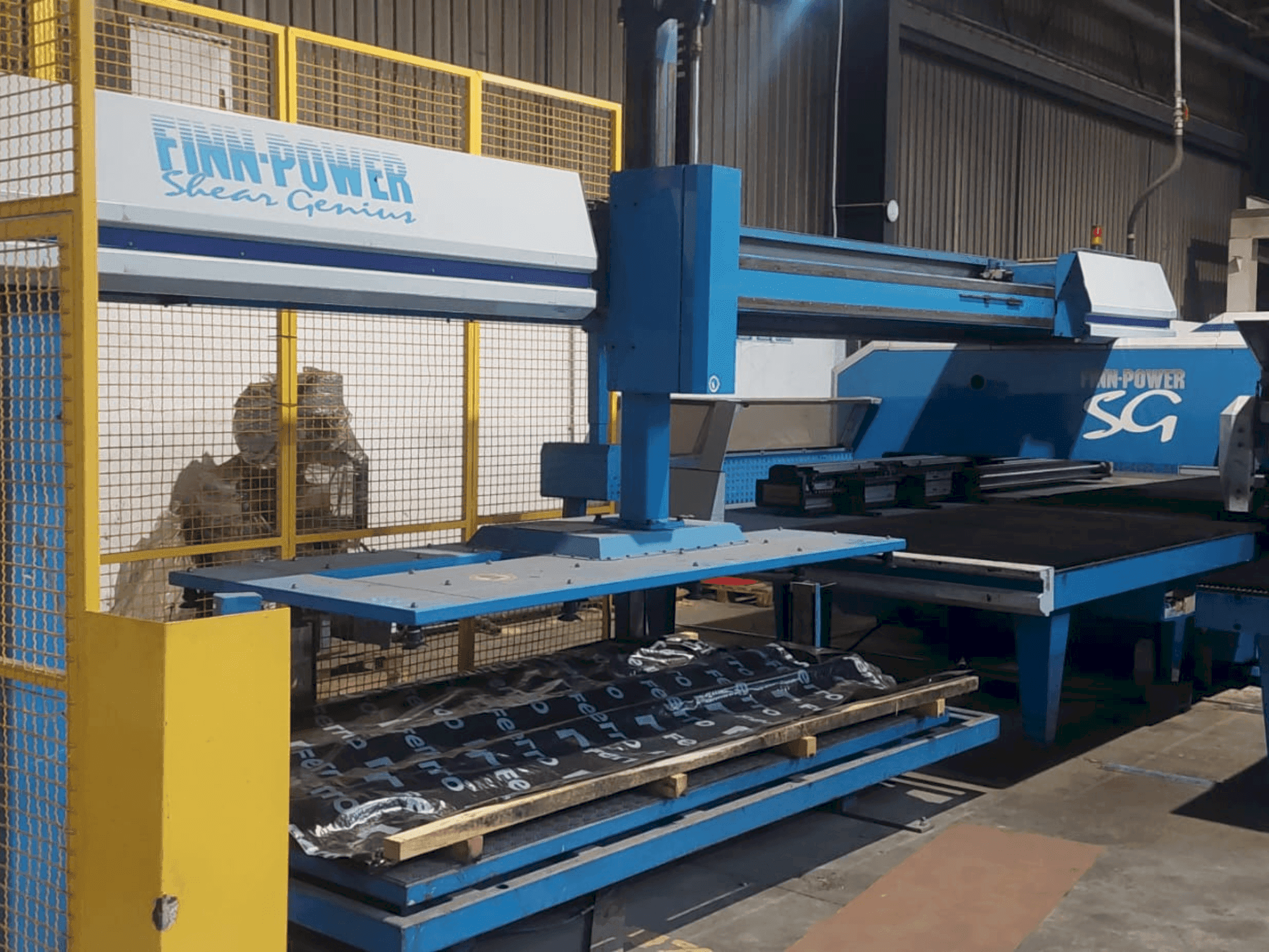 Koneen Finn-Power Shear Genius TRS 6 SBU etunäkymä