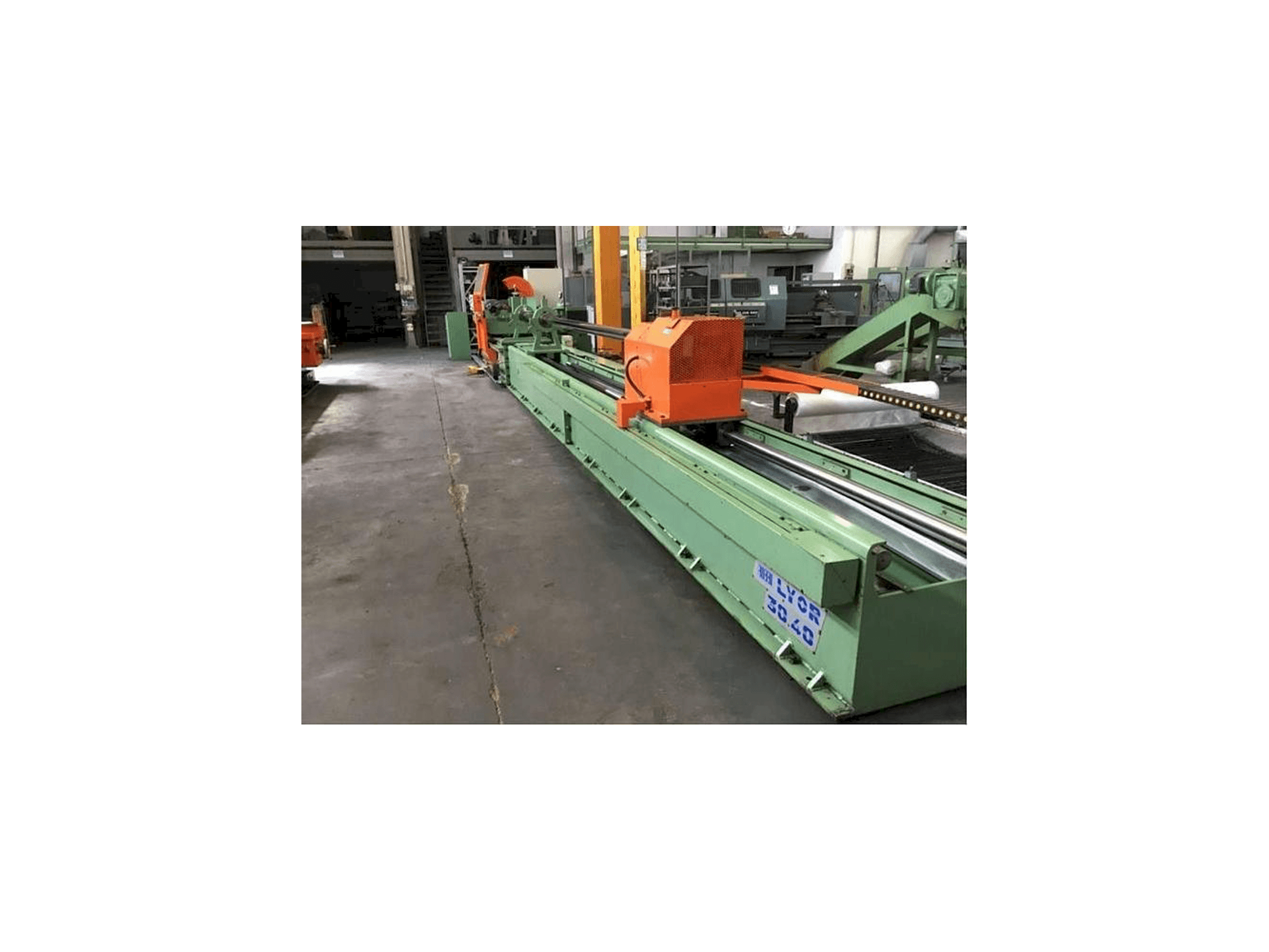 Koneen ROBBI LYOR 30/40 etunäkymä