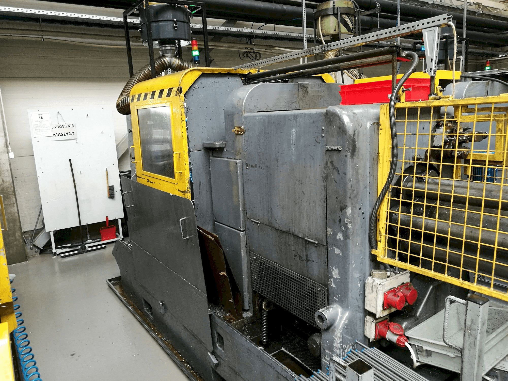 Koneen Wickman 1 3/8"-6 etunäkymä