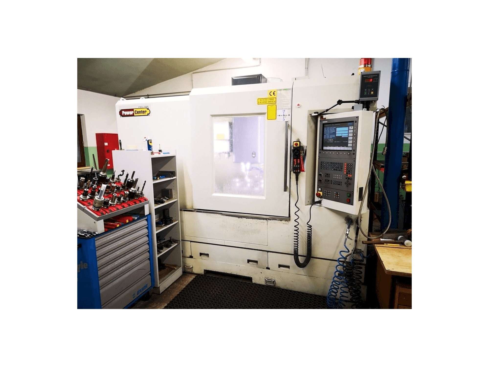 Koneen Hartford PRO-1000S etunäkymä