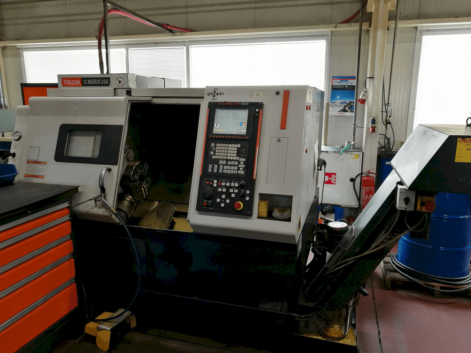 Koneen Mazak Nexus 250 etunäkymä