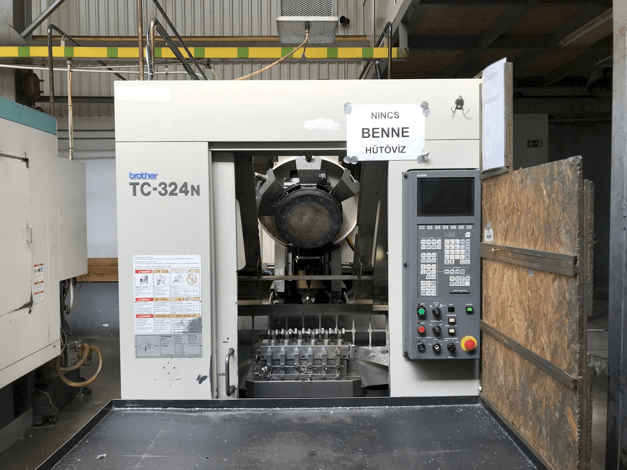 Koneen Brother TC-324N etunäkymä