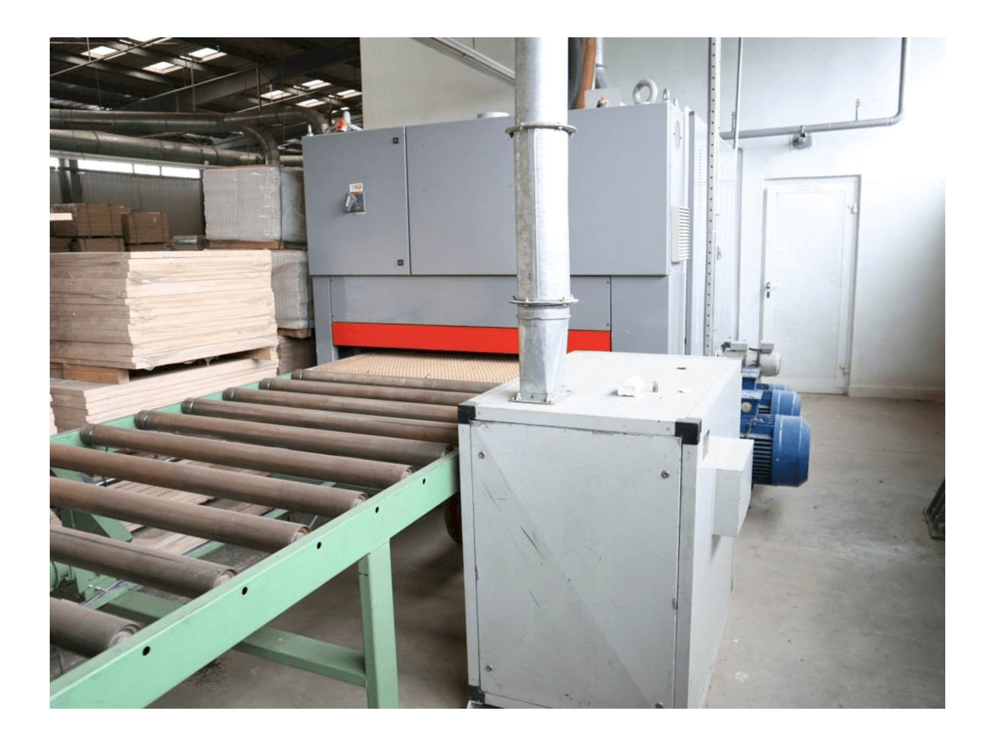 Koneen ESTERER A.G. HDN 600 etunäkymä