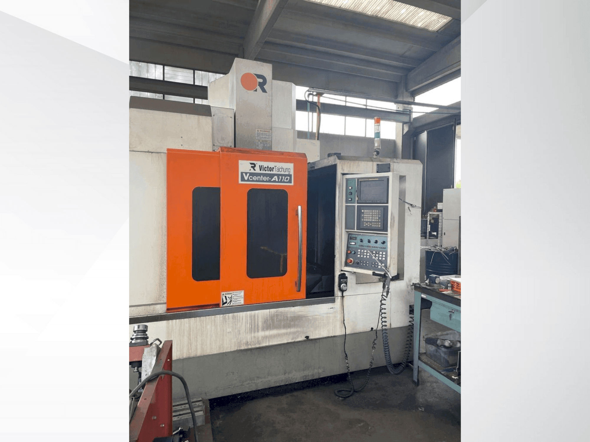 Koneen Victor Vcenter A-110 etunäkymä