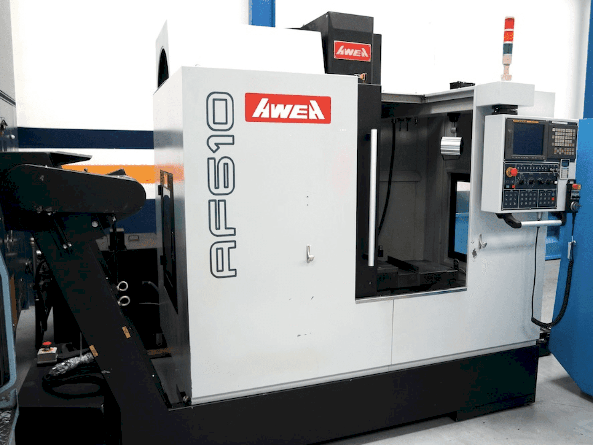 Koneen AWEA AF 610 etunäkymä