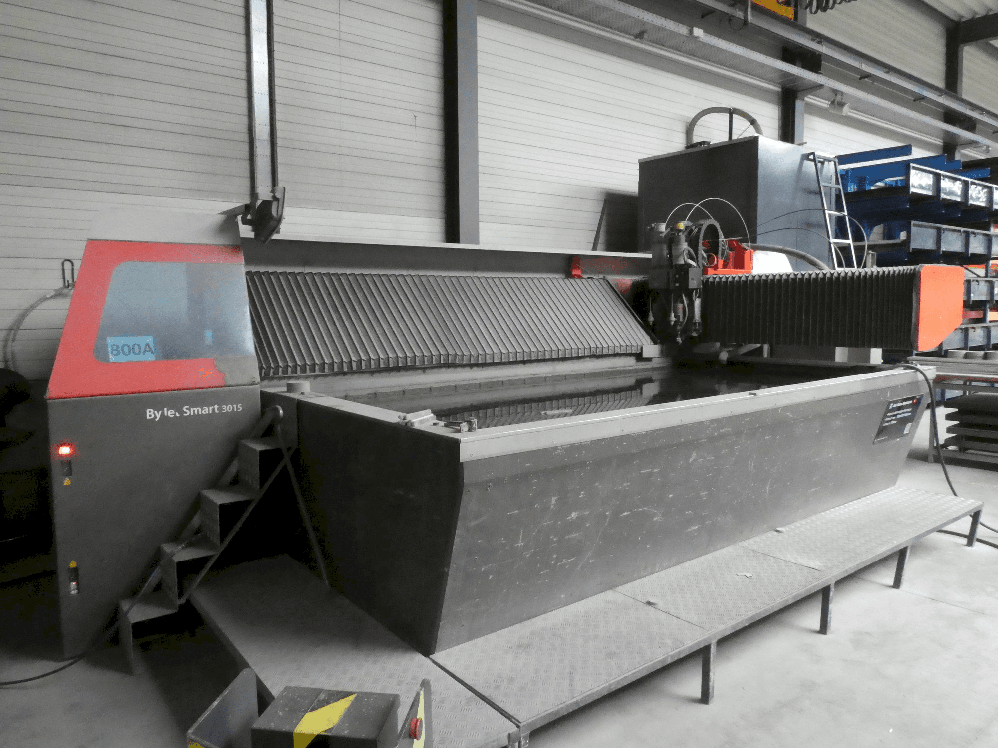 Koneen Bystronic ByJet Smart 3015 etunäkymä