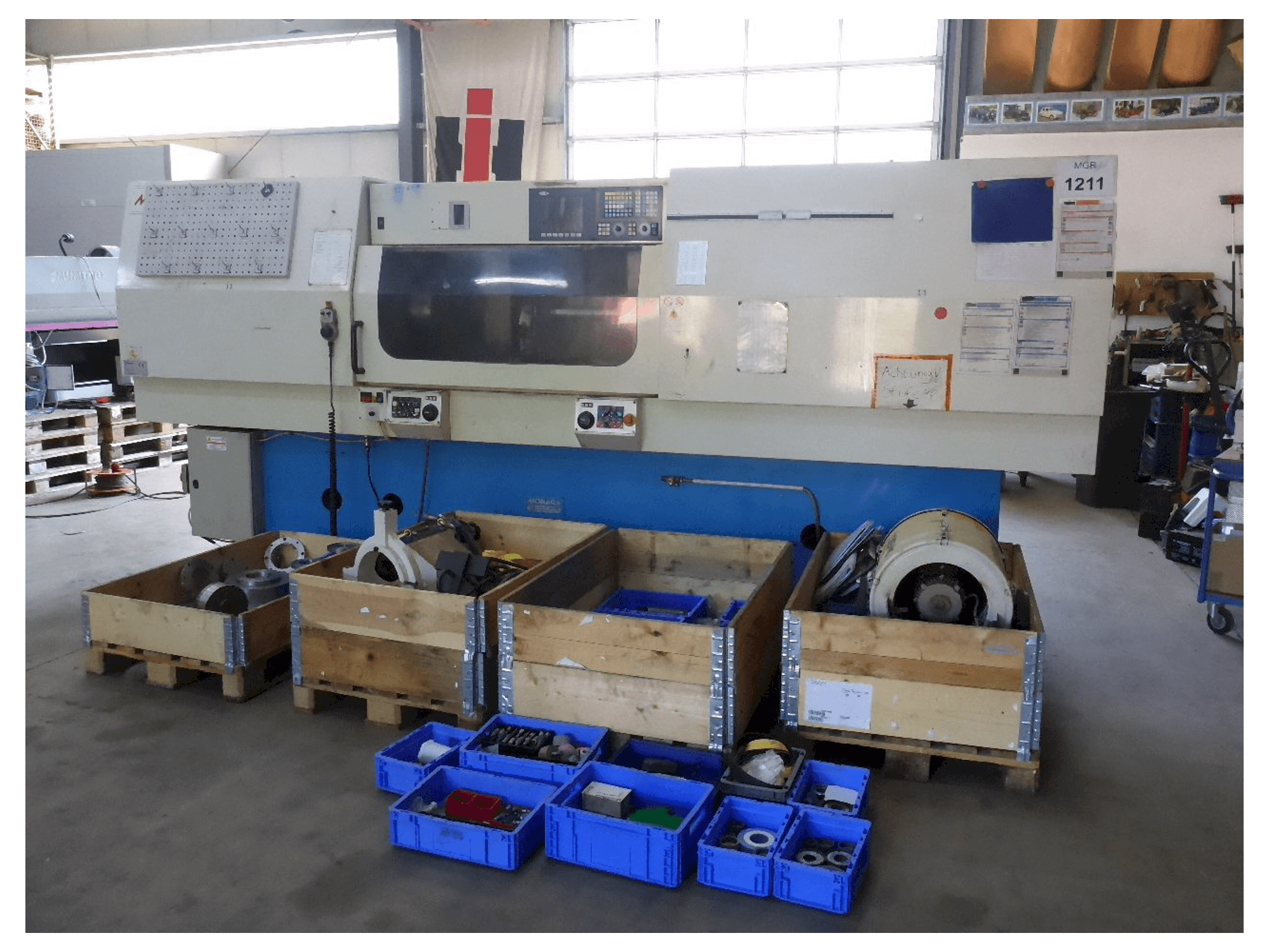 Koneen MORARA Heavy Quick I/E 1000 CNC etunäkymä