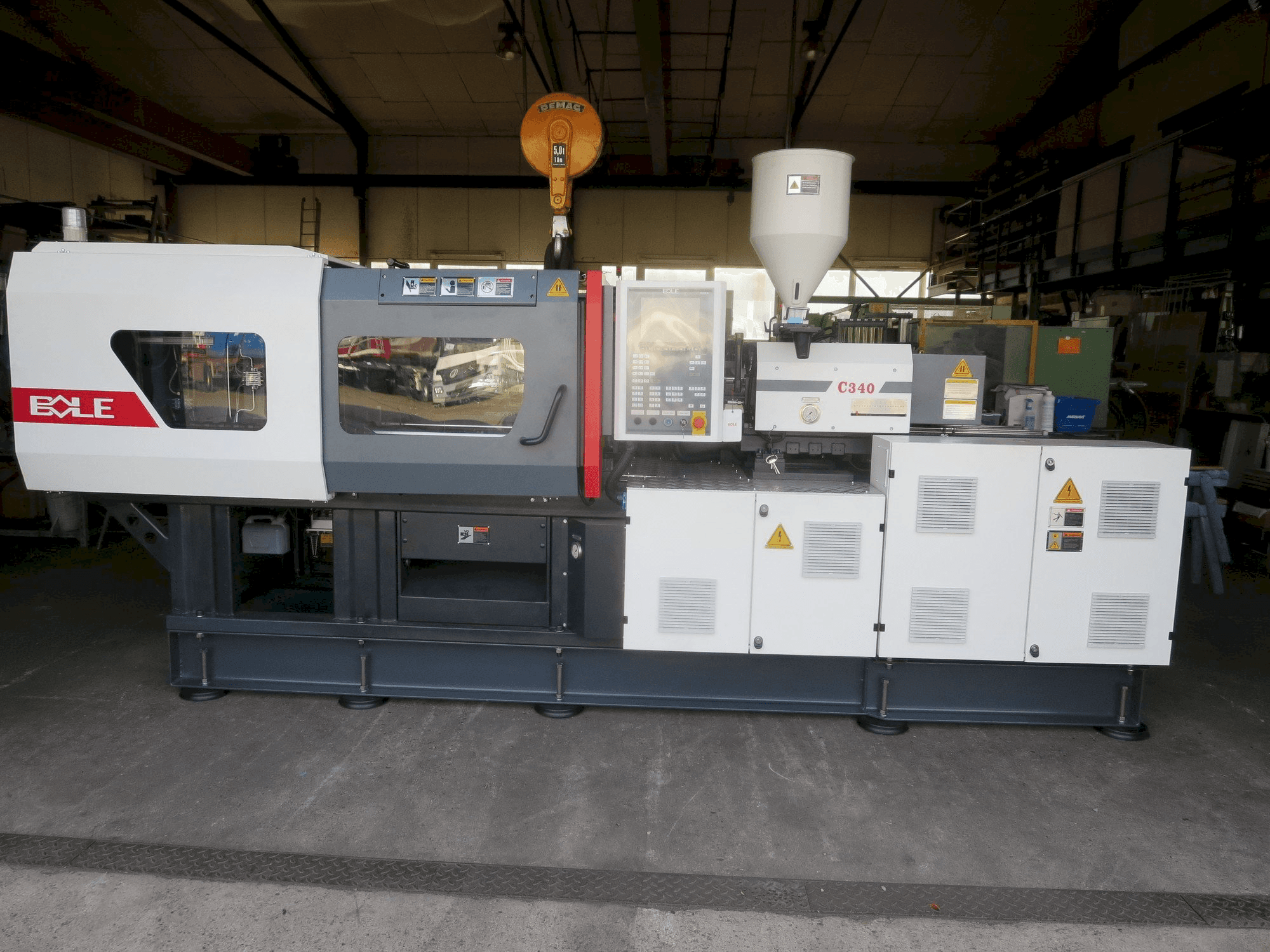 Koneen BOLE BL 100EKII - C340 etunäkymä