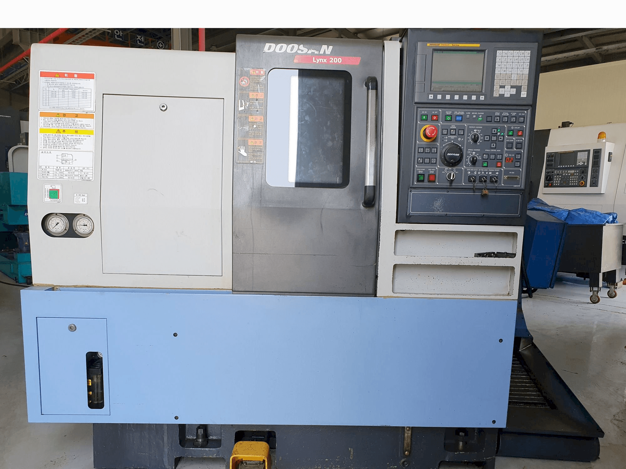 Koneen Doosan LYNX 200 A etunäkymä