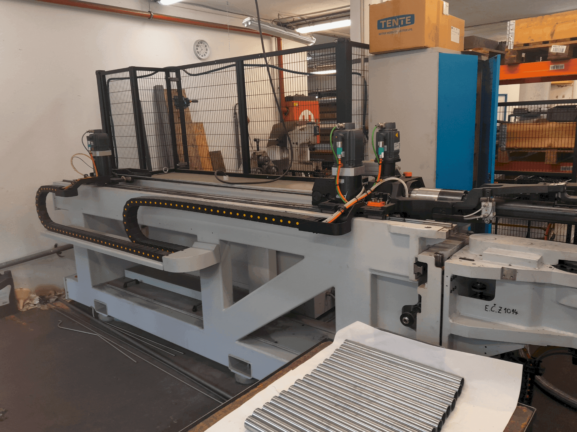 Koneen BLM ELECT 40 etunäkymä