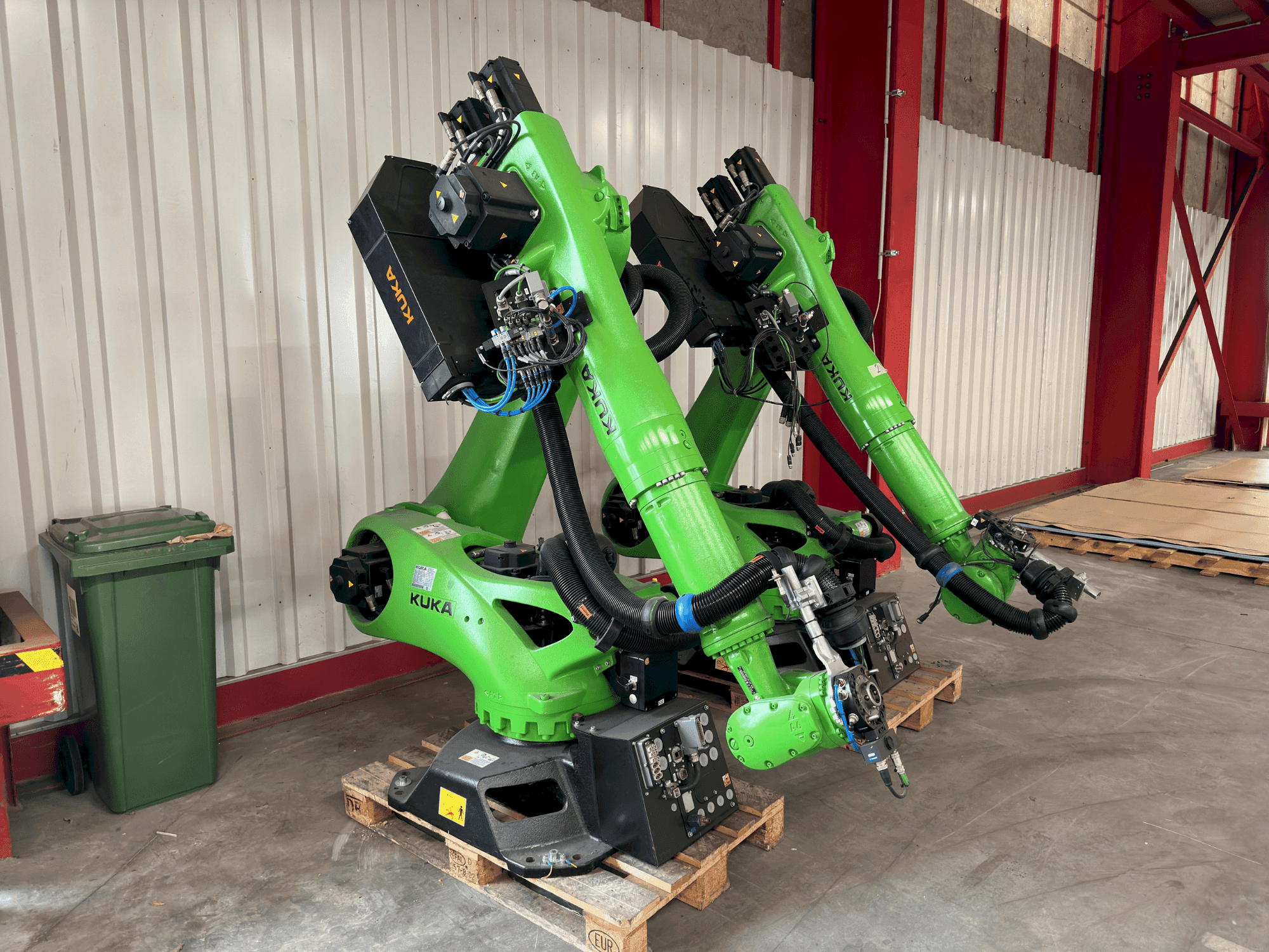 Koneen KUKA KR 90 R3700 prime K etunäkymä