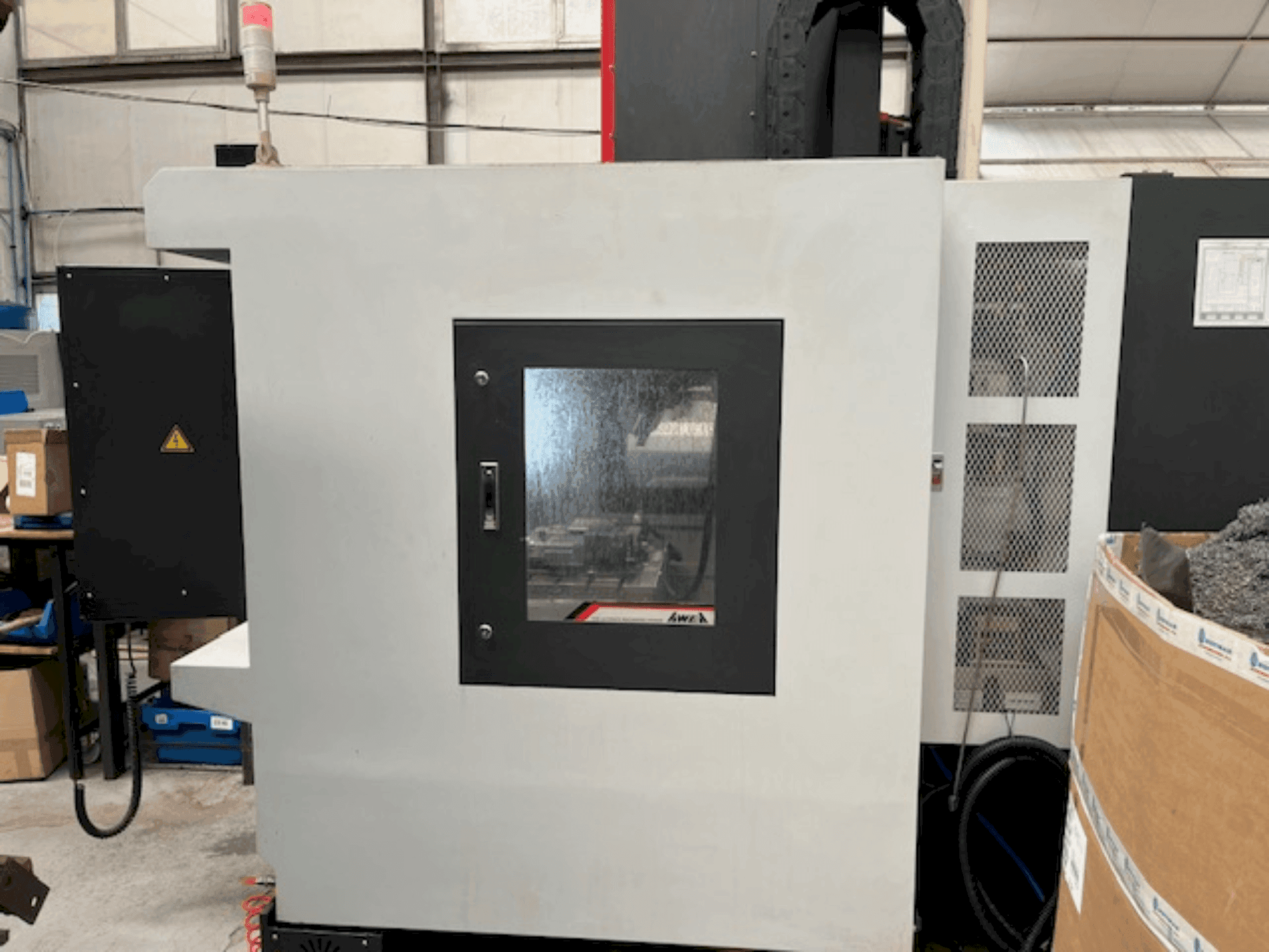 Koneen AWEA AF-650 etunäkymä