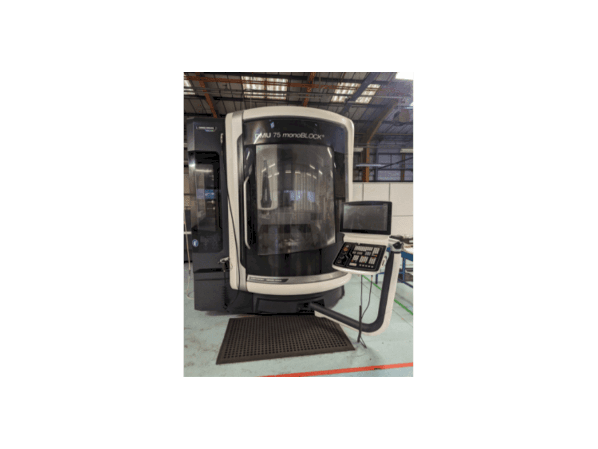 Koneen DMG MORI DMU 75 Monoblock vasemman sivun näkymä