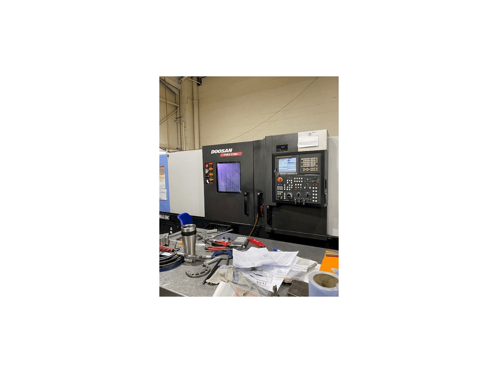 Koneen Doosan Puma 3100L etunäkymä