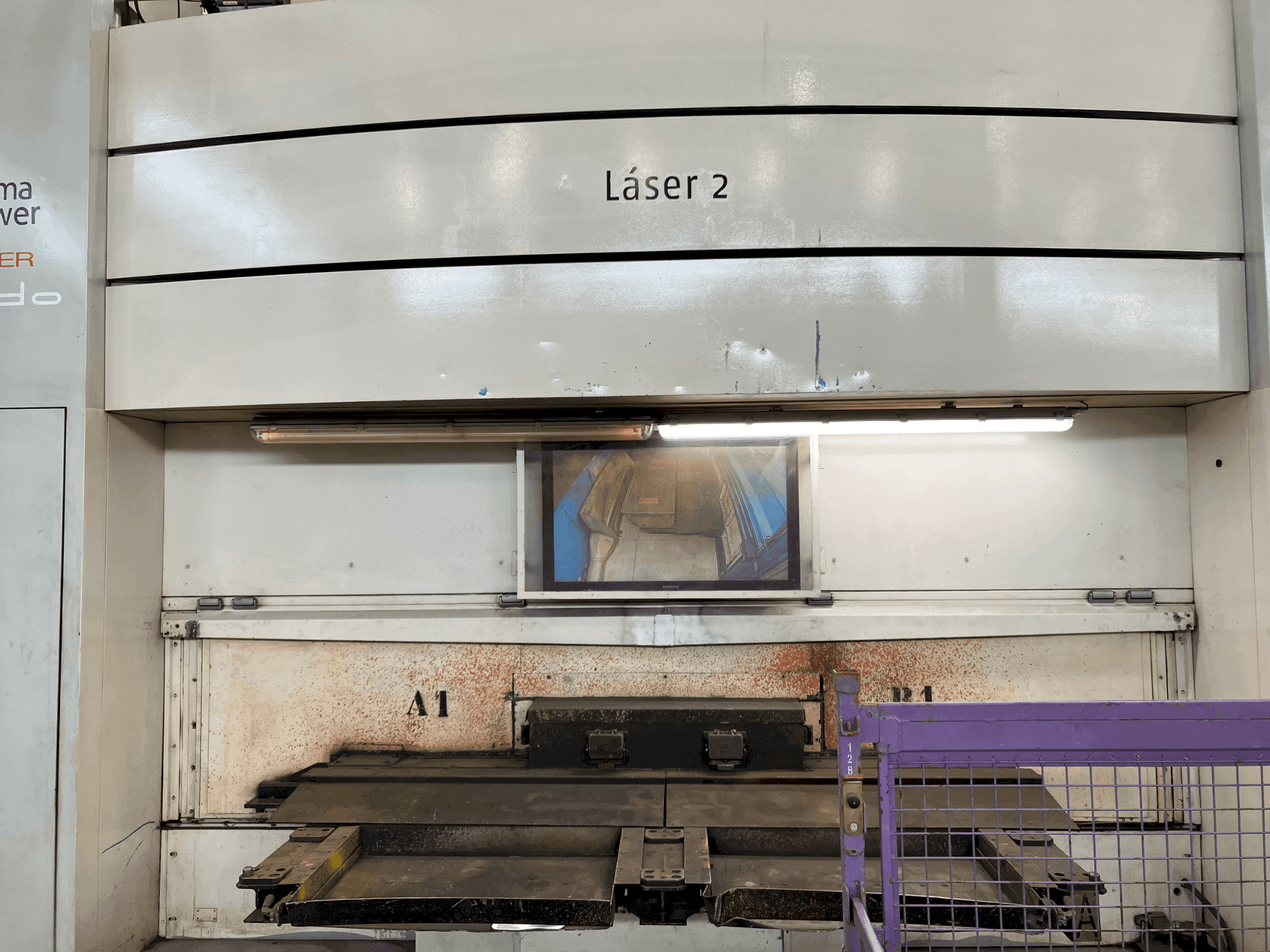 Koneen Prima Power Rapido etunäkymä