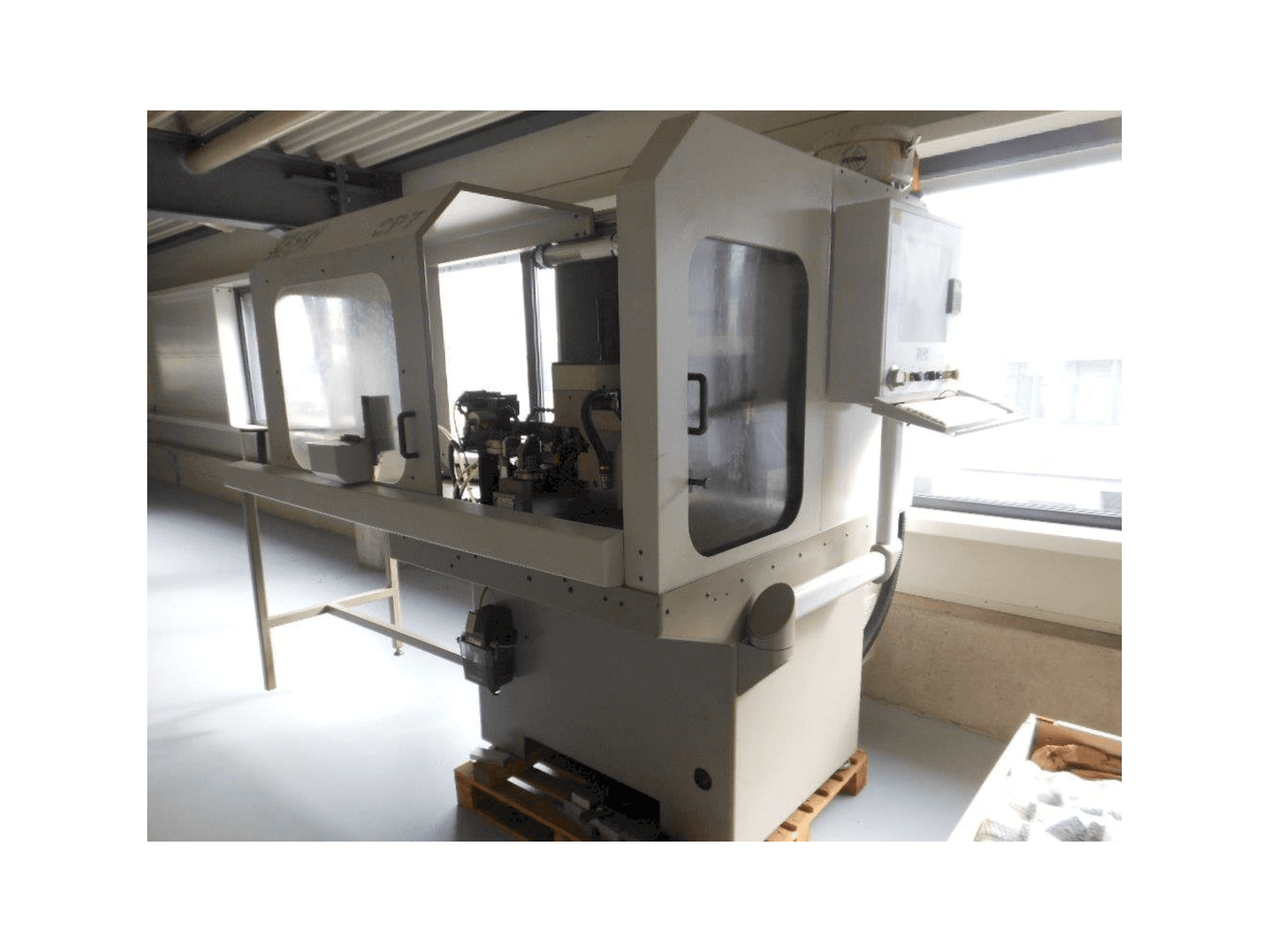 Koneen STARTECH SP7 etunäkymä
