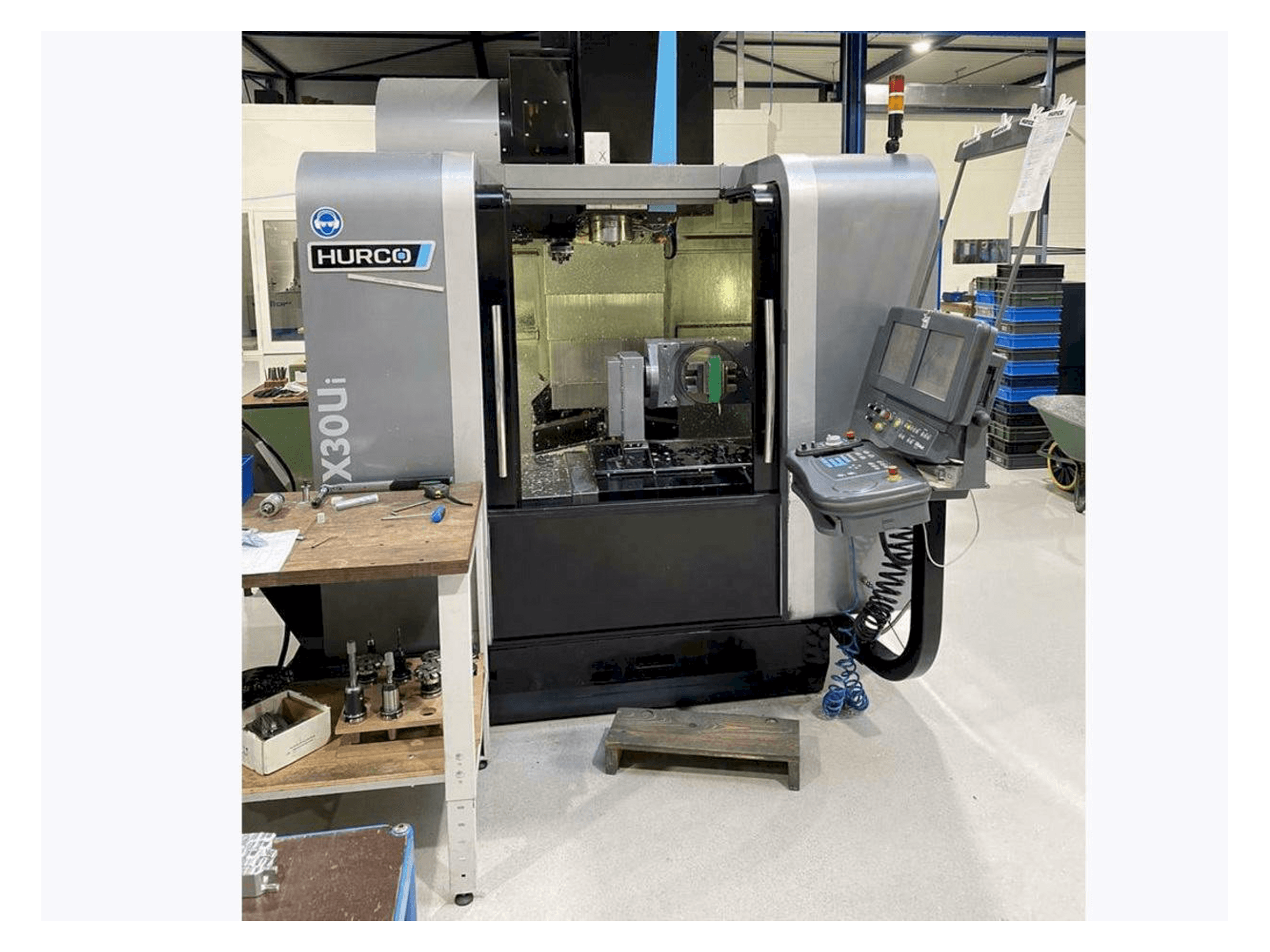 Koneen Hurco VMX30 Ui etunäkymä