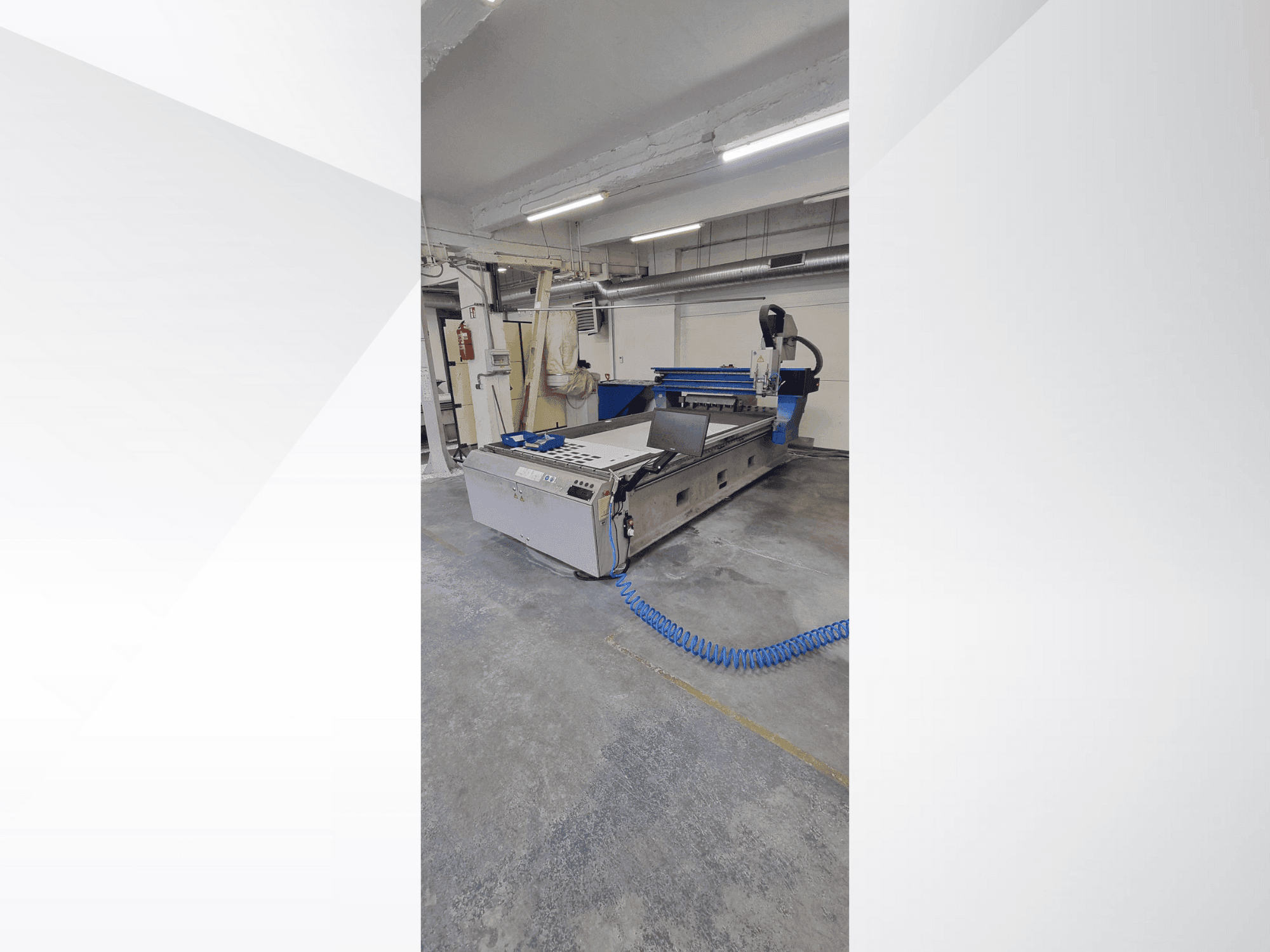 Koneen MECANUMERIC Mecapro 3015 etunäkymä