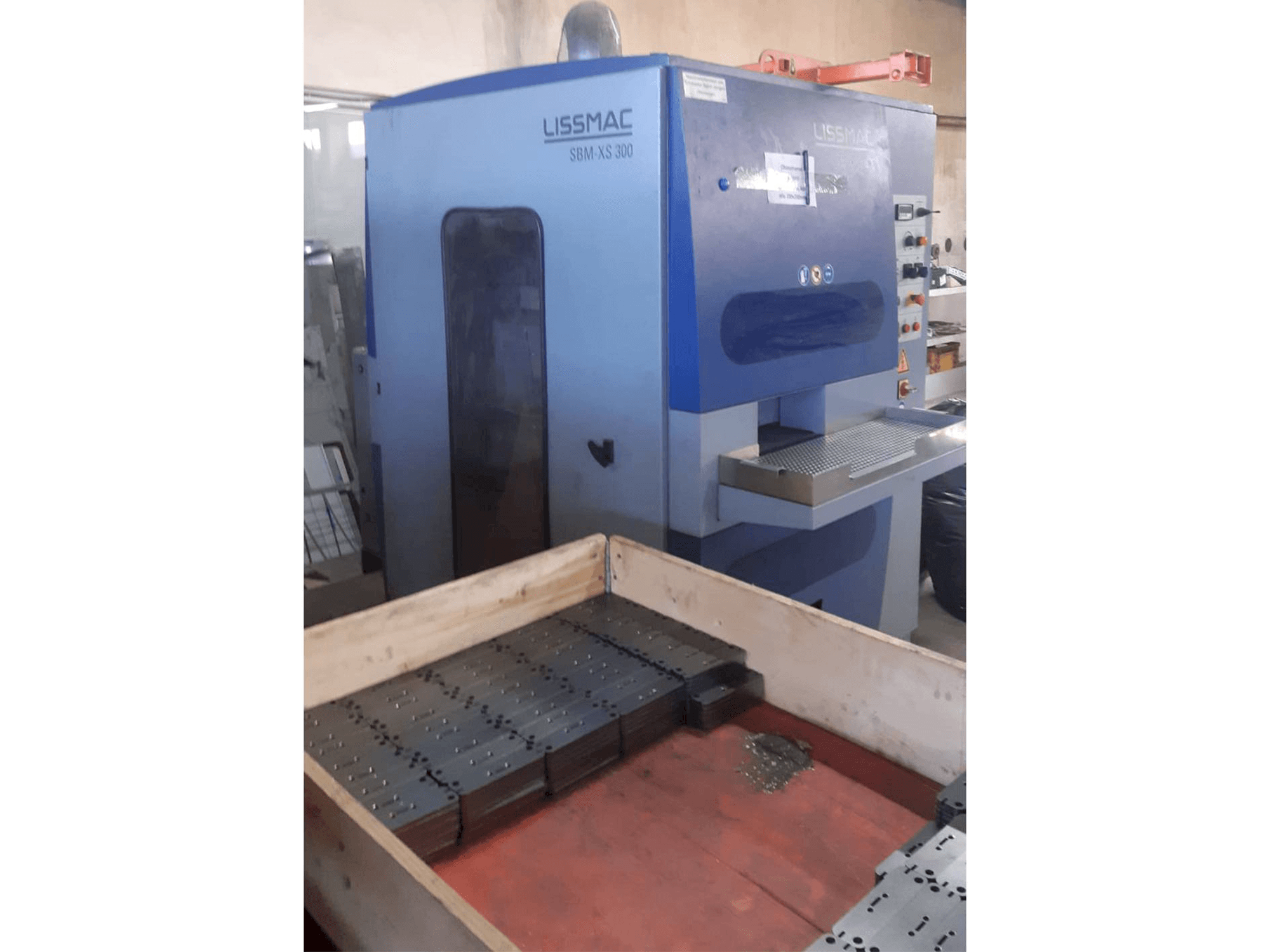 Koneen LISSMAC SBM-XS 300 etunäkymä