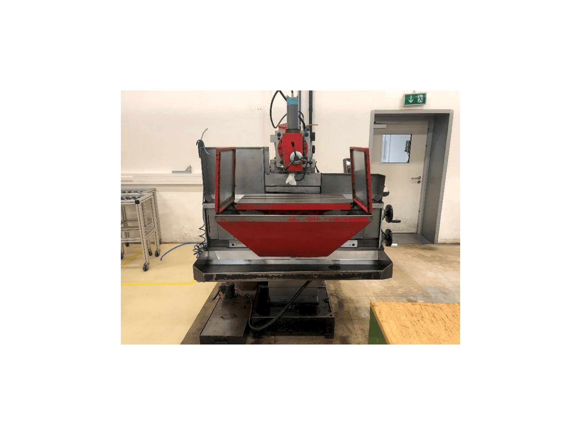 Koneen EMCO FB5 etunäkymä