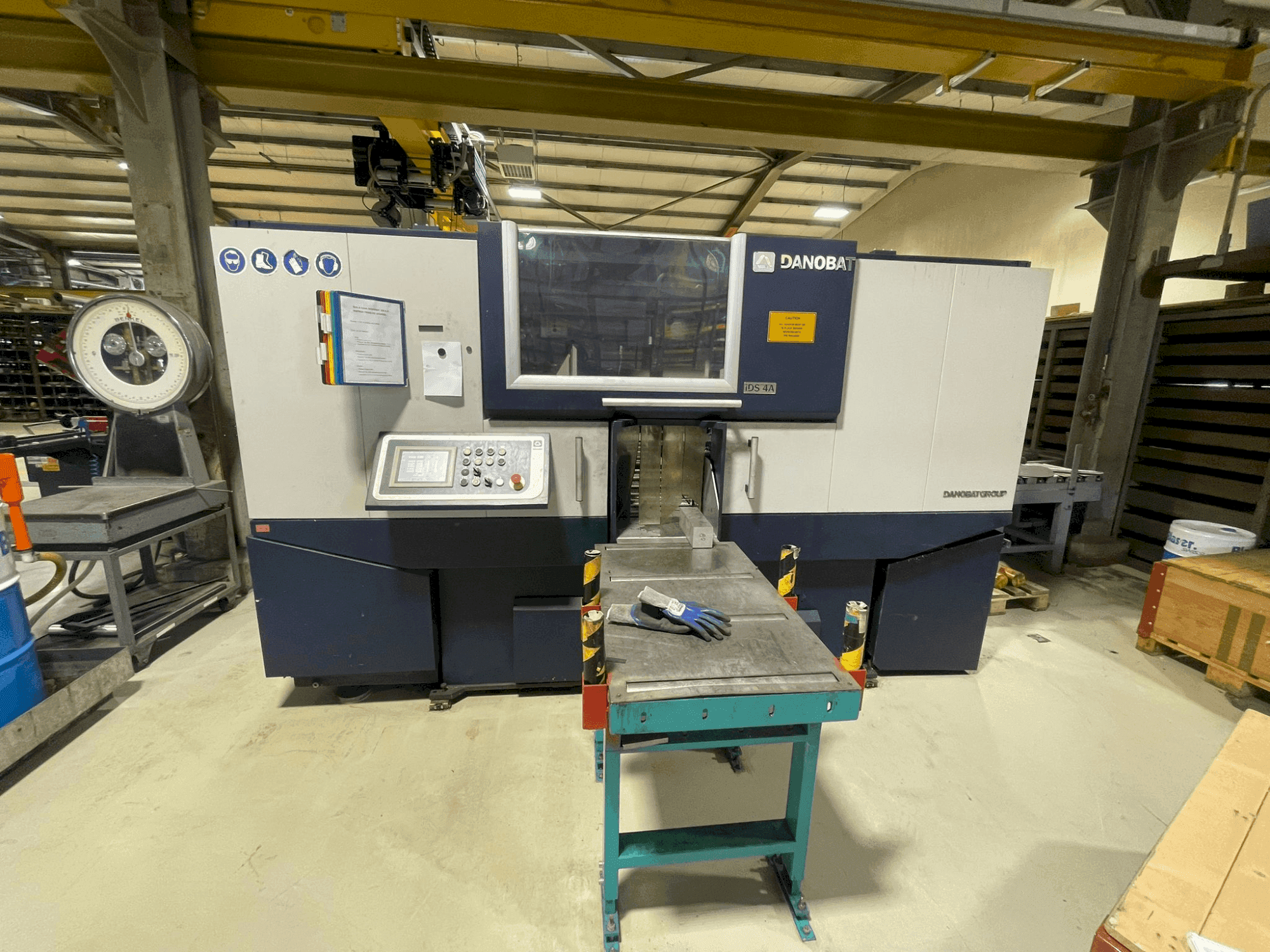 Koneen DANOBAT IDS 4A etunäkymä