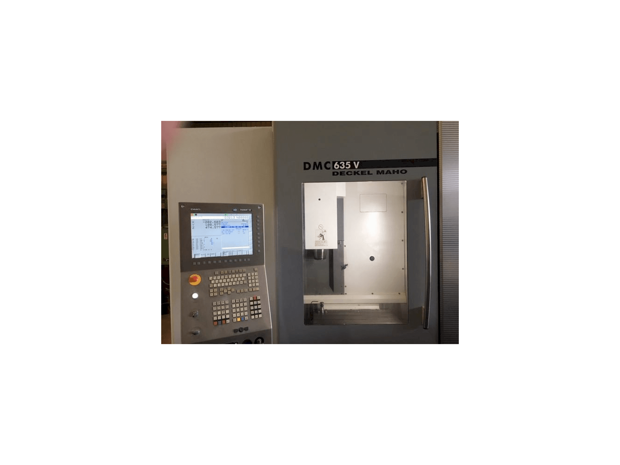 Koneen DECKEL MAHO DMC 635 V etunäkymä