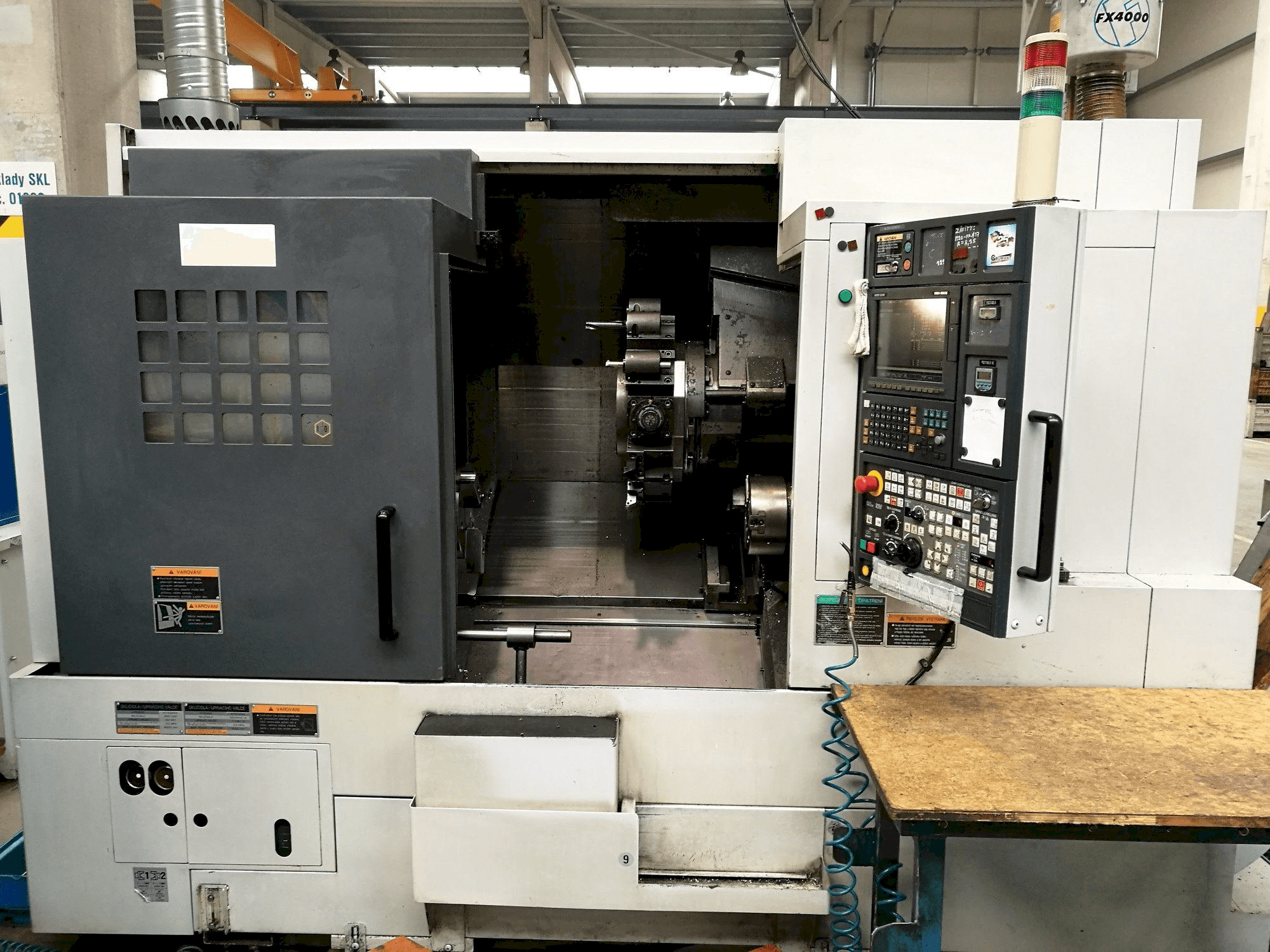 Koneen MORI SEIKI NL 2500 SMC etunäkymä