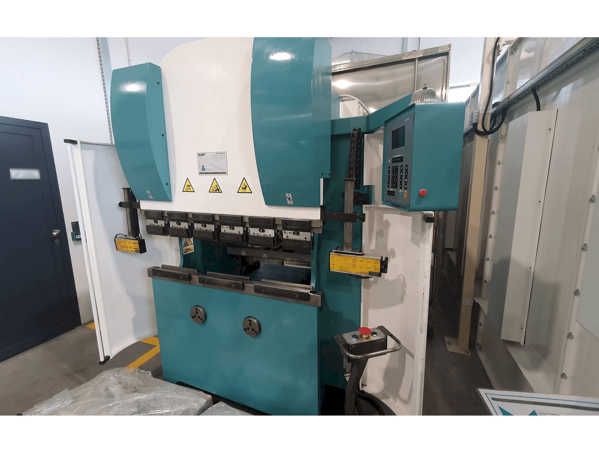 Koneen Vimercati PHSY 30X1250 etunäkymä