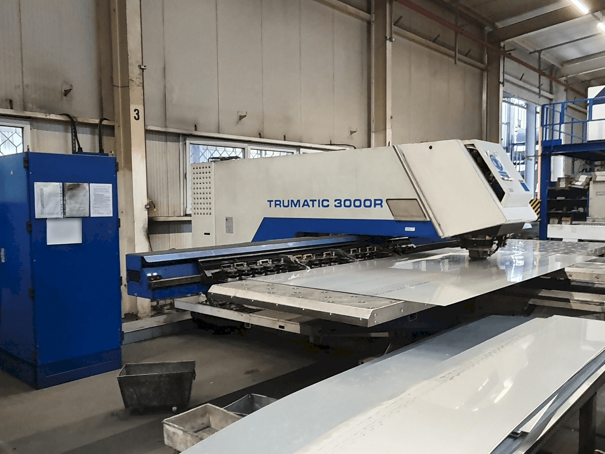 Koneen Trumpf Trumatic 3000R etunäkymä